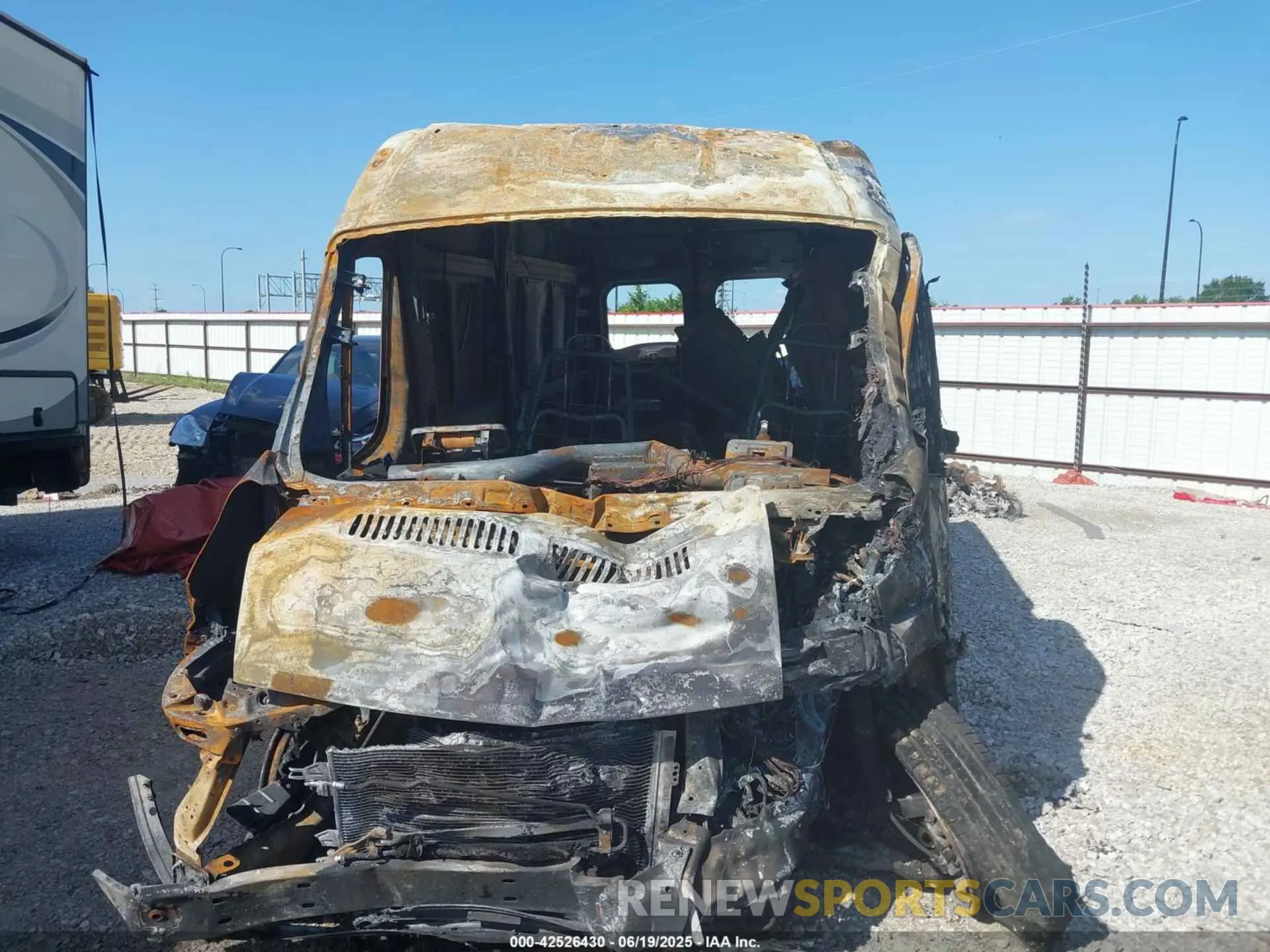 11 Photograph of a damaged car 3C6LRVDG8ME508177 RAM PROMASTER 2500 2021