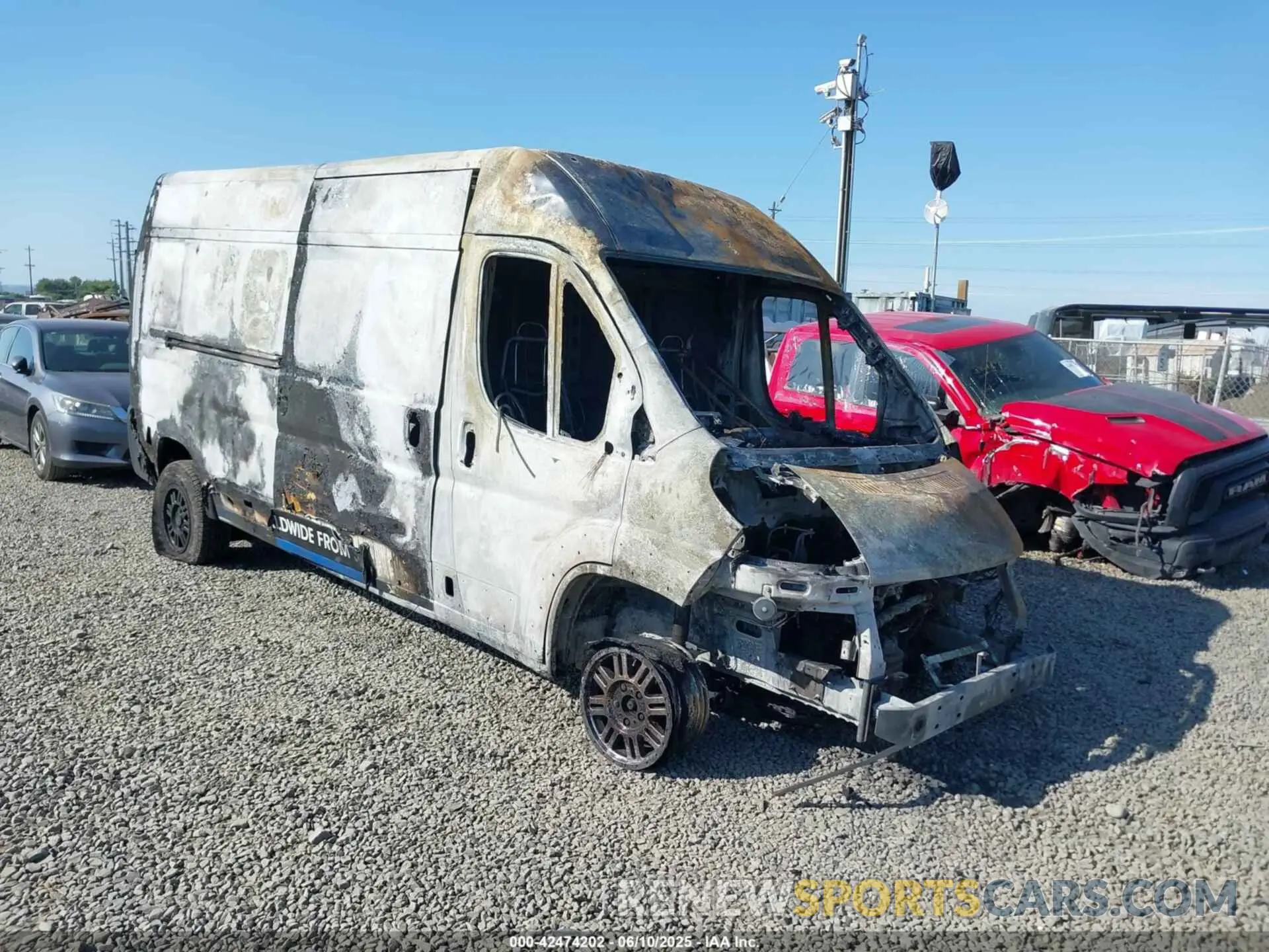 1 Photograph of a damaged car 3C6LRVDG8ME565544 RAM PROMASTER 2500 2021