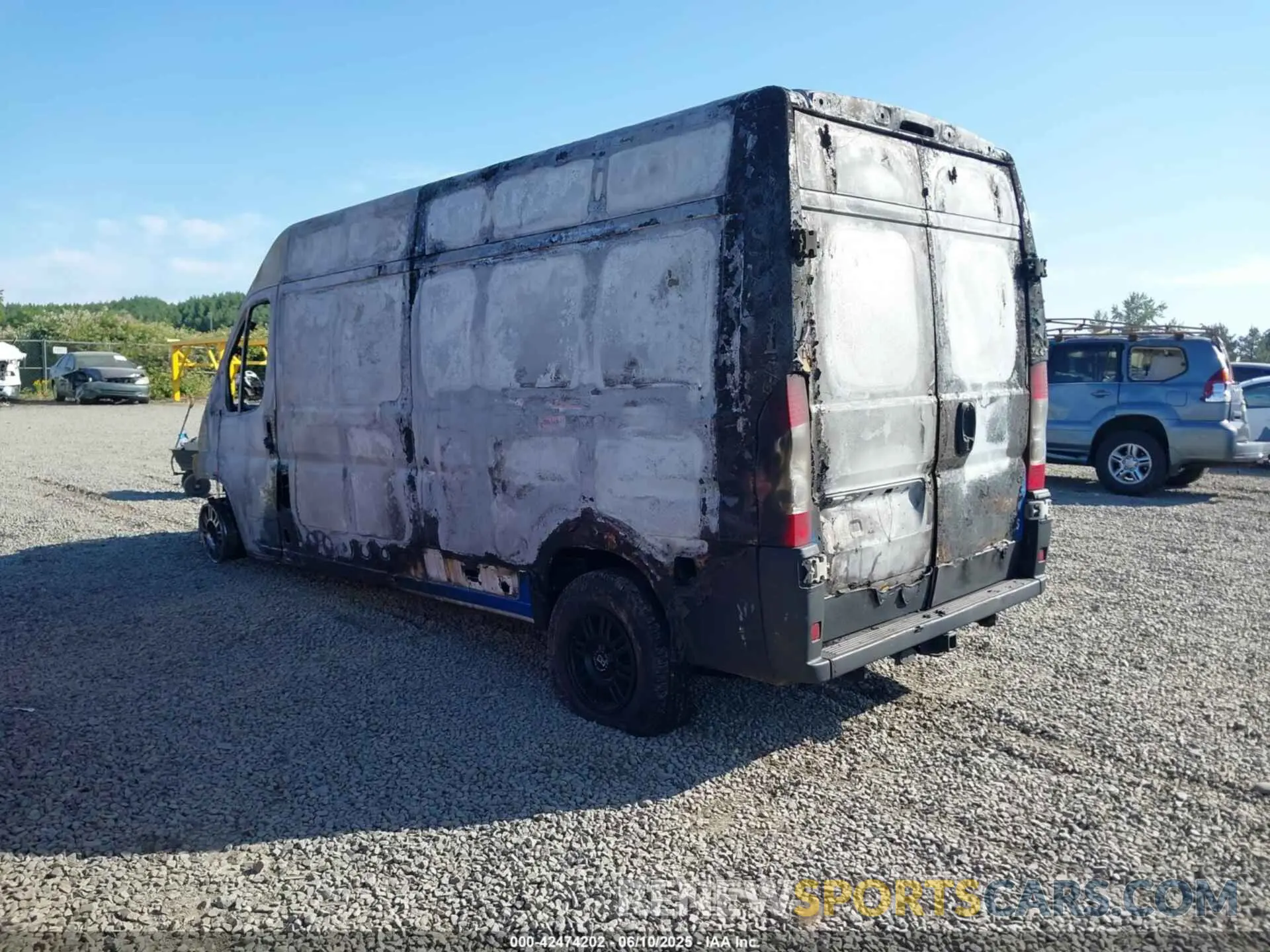 3 Photograph of a damaged car 3C6LRVDG8ME565544 RAM PROMASTER 2500 2021