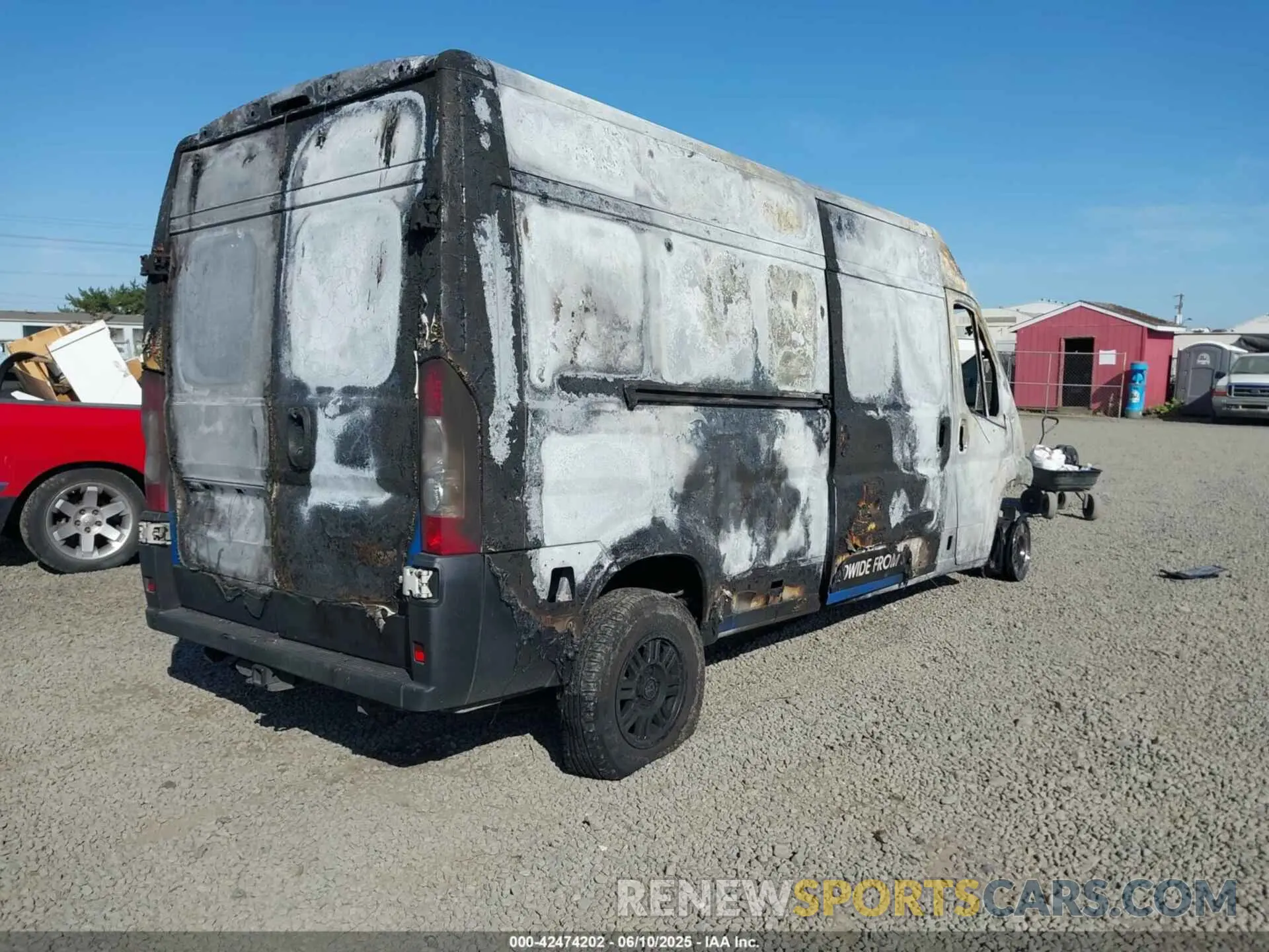 4 Photograph of a damaged car 3C6LRVDG8ME565544 RAM PROMASTER 2500 2021