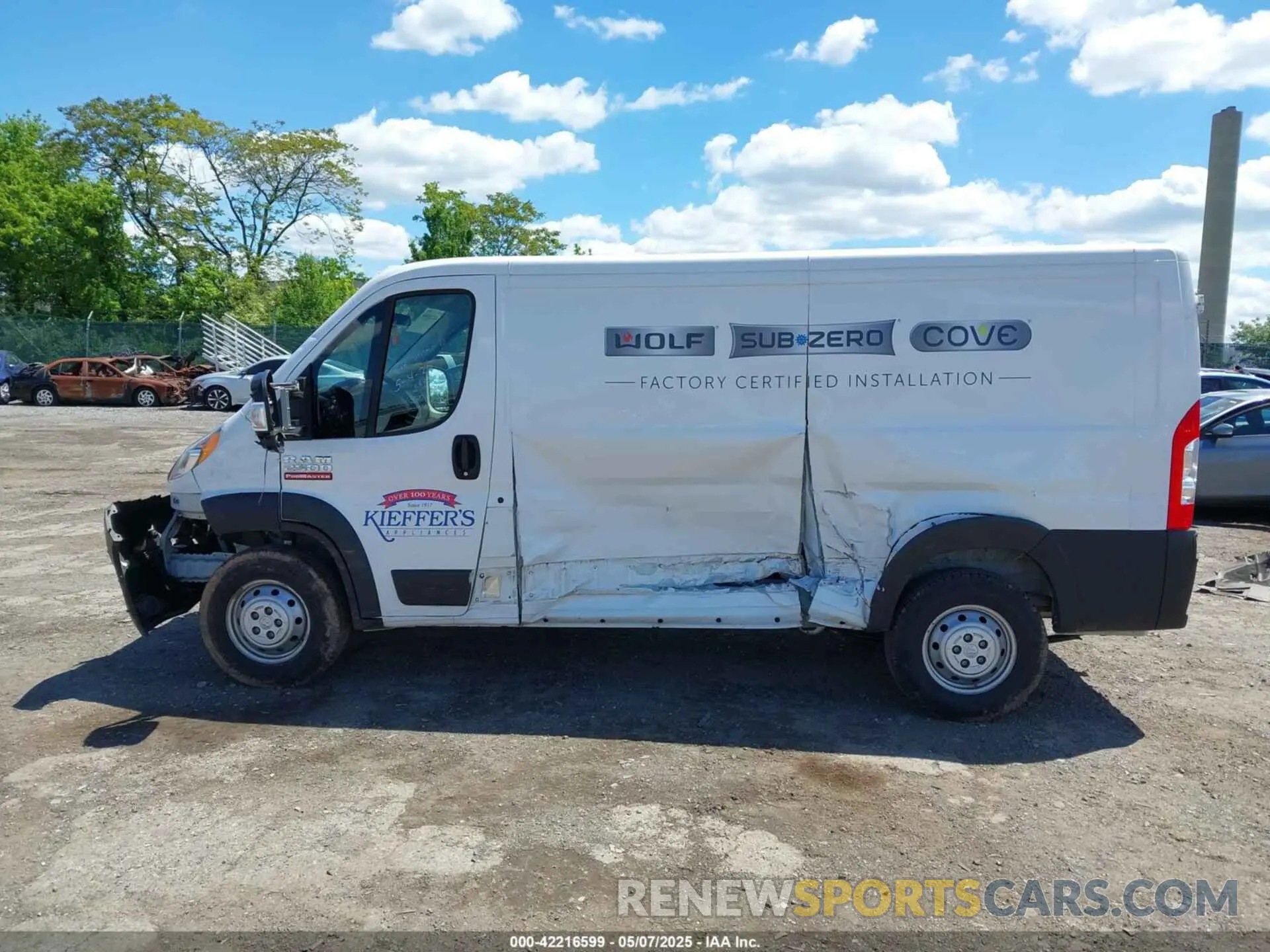 14 Photograph of a damaged car 3C6LRVVG4ME529686 RAM PROMASTER 2500 2021