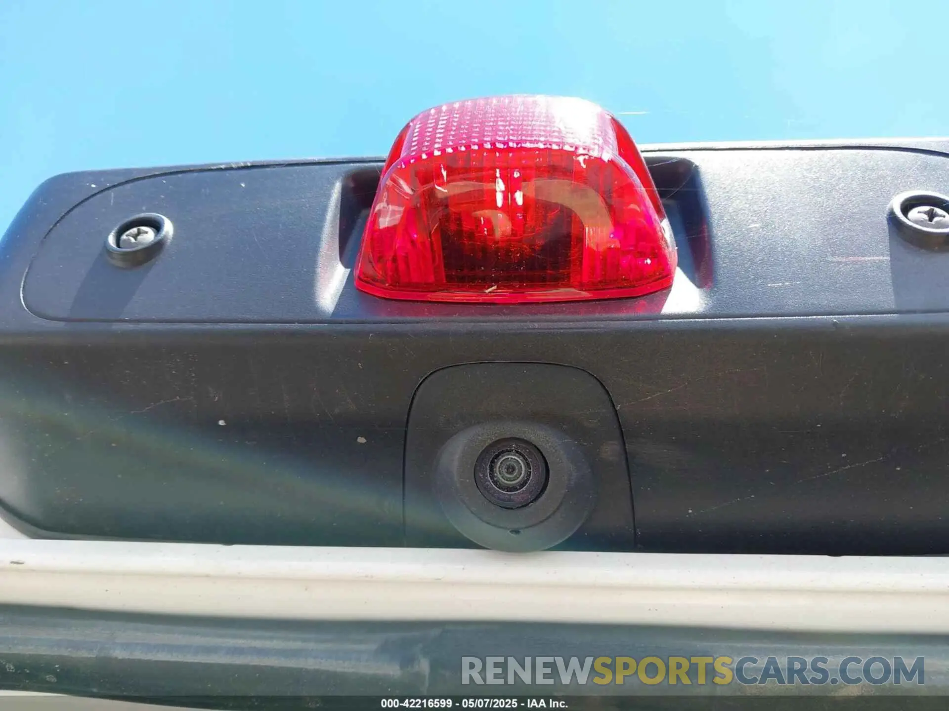 18 Photograph of a damaged car 3C6LRVVG4ME529686 RAM PROMASTER 2500 2021
