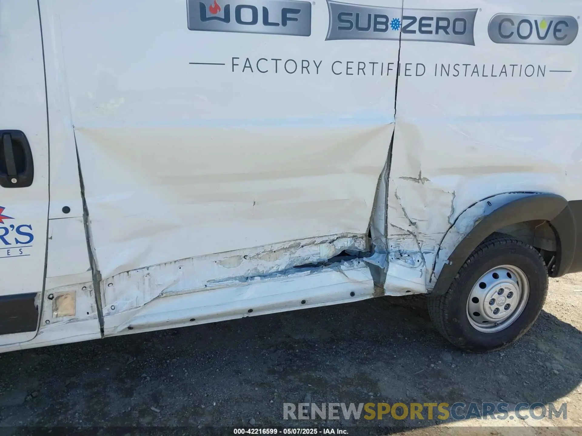 6 Photograph of a damaged car 3C6LRVVG4ME529686 RAM PROMASTER 2500 2021