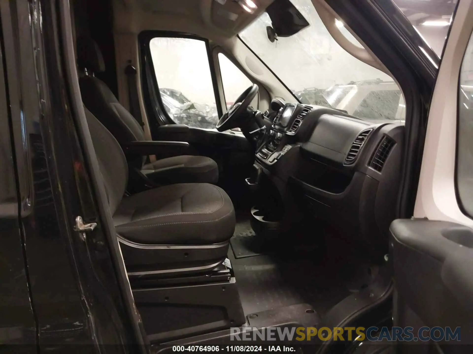 5 Photograph of a damaged car 3C6LRVCGXNE120838 RAM PROMASTER 2500 2022