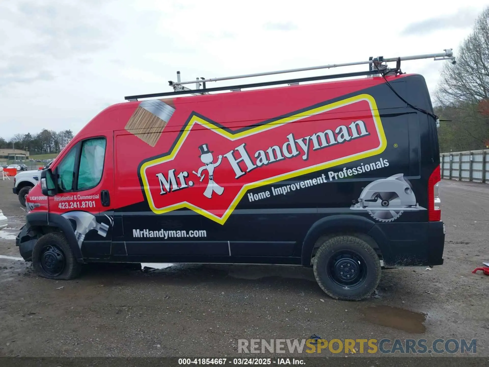 14 Photograph of a damaged car 3C6LRVDG0NE111435 RAM PROMASTER 2500 2022