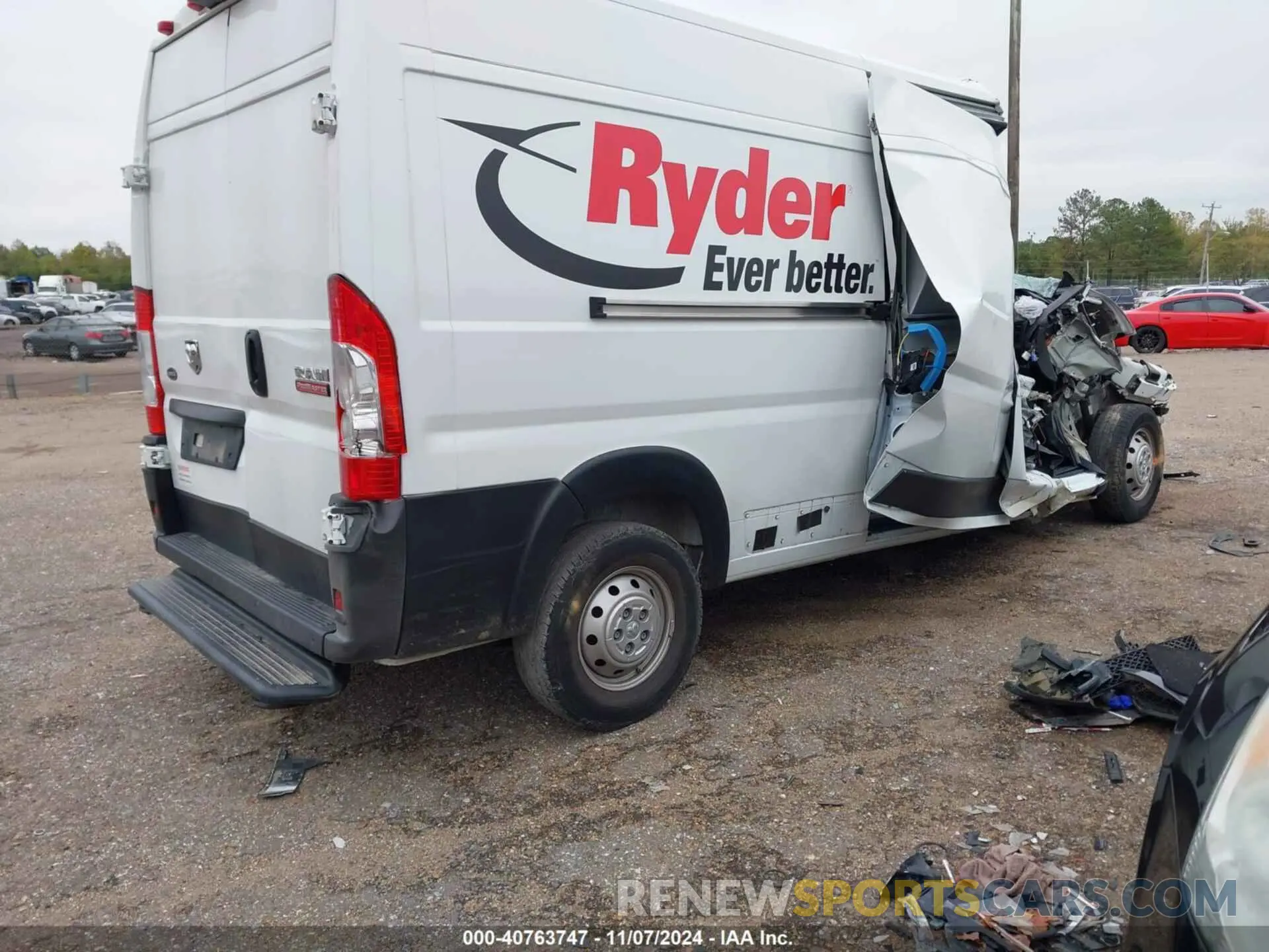4 Photograph of a damaged car 3C6LRVDG3NE110280 RAM PROMASTER 2500 2022