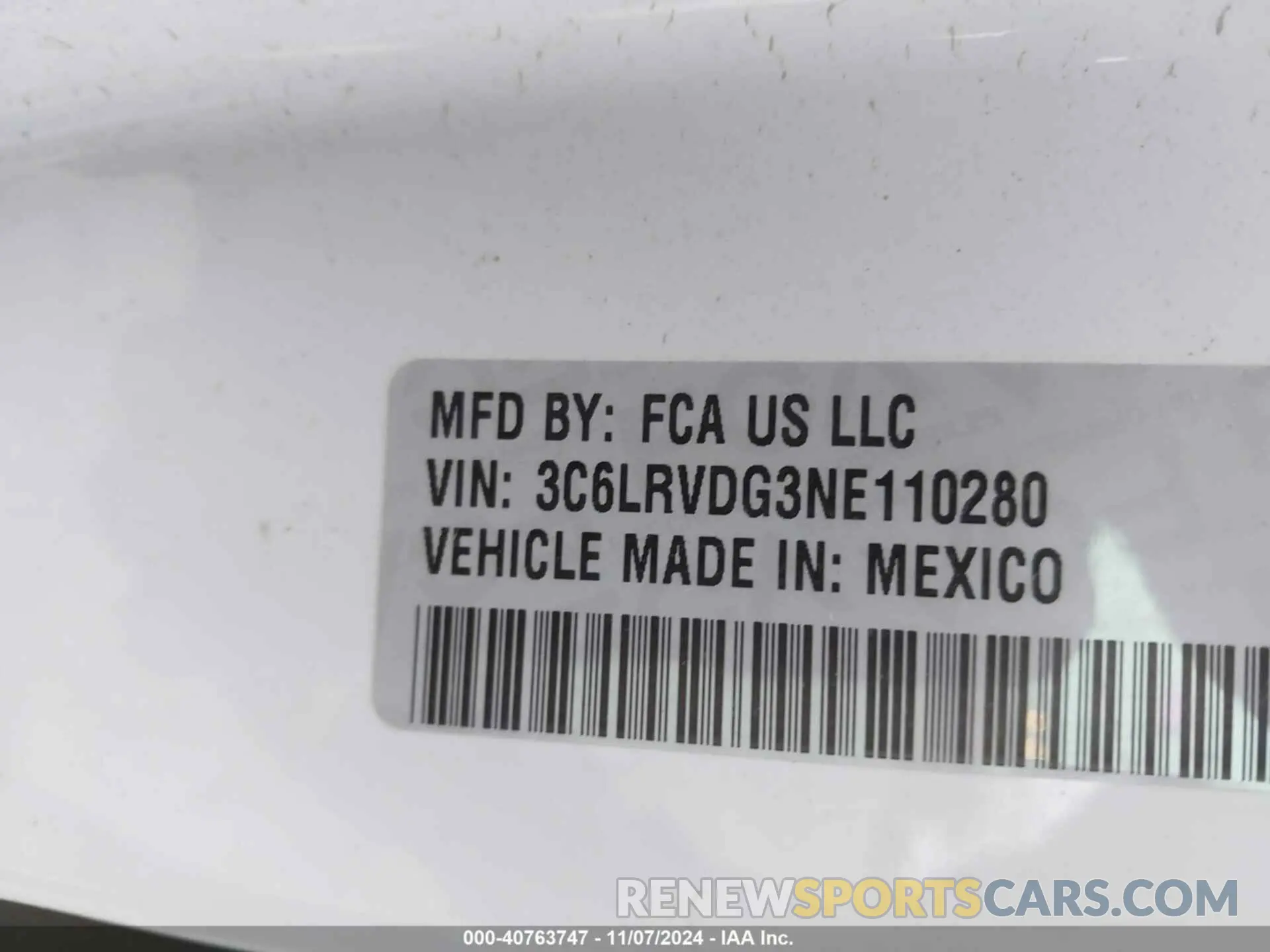 9 Photograph of a damaged car 3C6LRVDG3NE110280 RAM PROMASTER 2500 2022