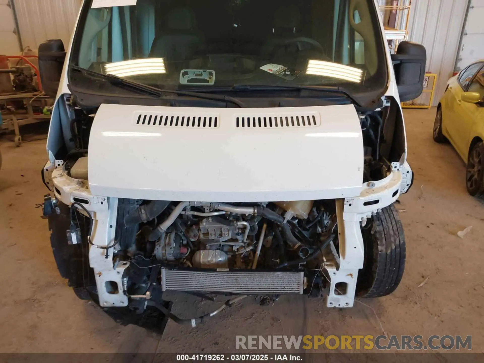 6 Photograph of a damaged car 3C6LRVDG8NE123381 RAM PROMASTER 2500 2022