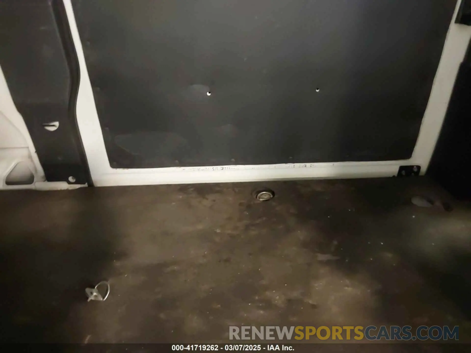 8 Photograph of a damaged car 3C6LRVDG8NE123381 RAM PROMASTER 2500 2022