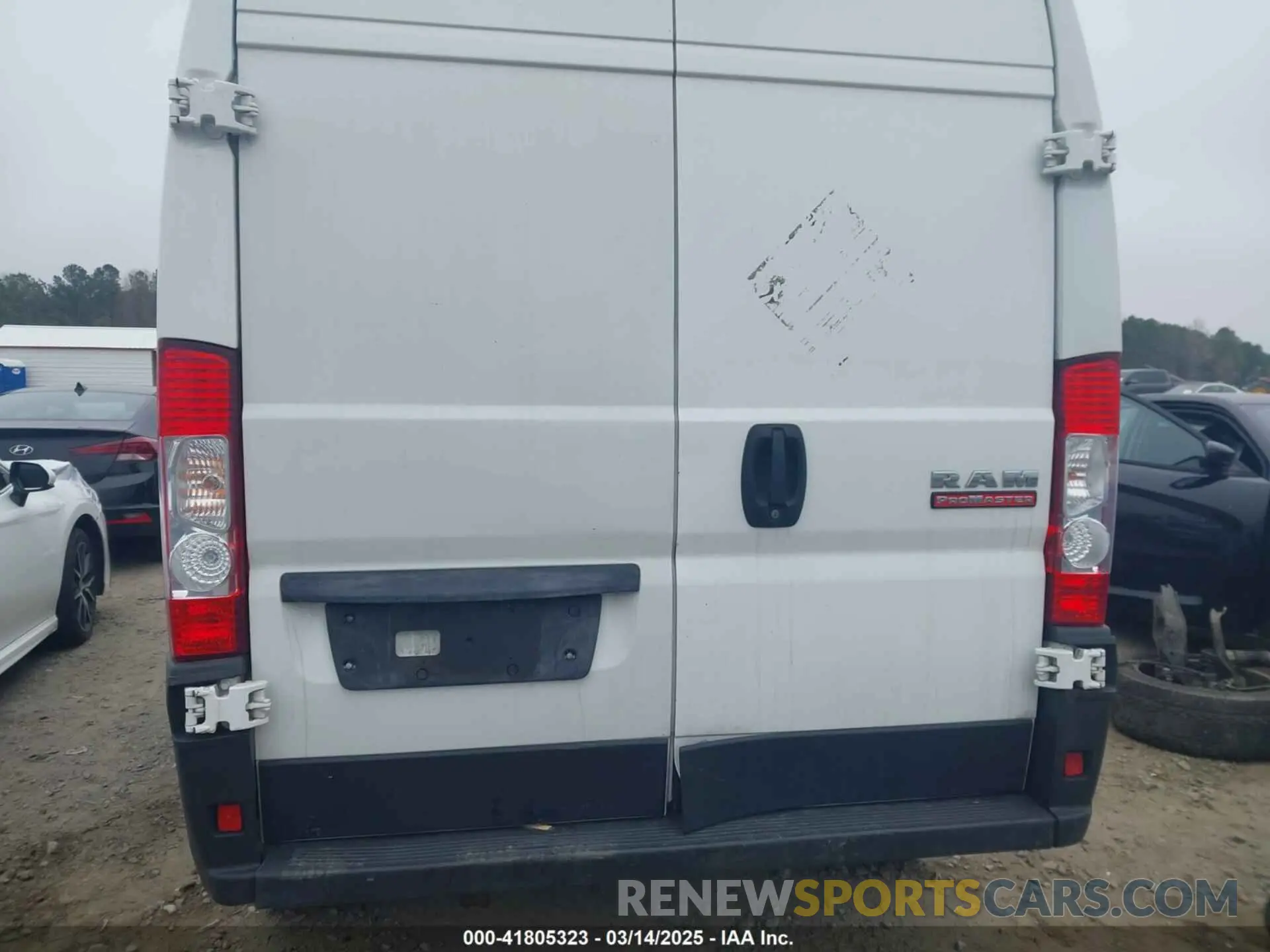 16 Photograph of a damaged car 3C6LRVDG9NE128430 RAM PROMASTER 2500 2022