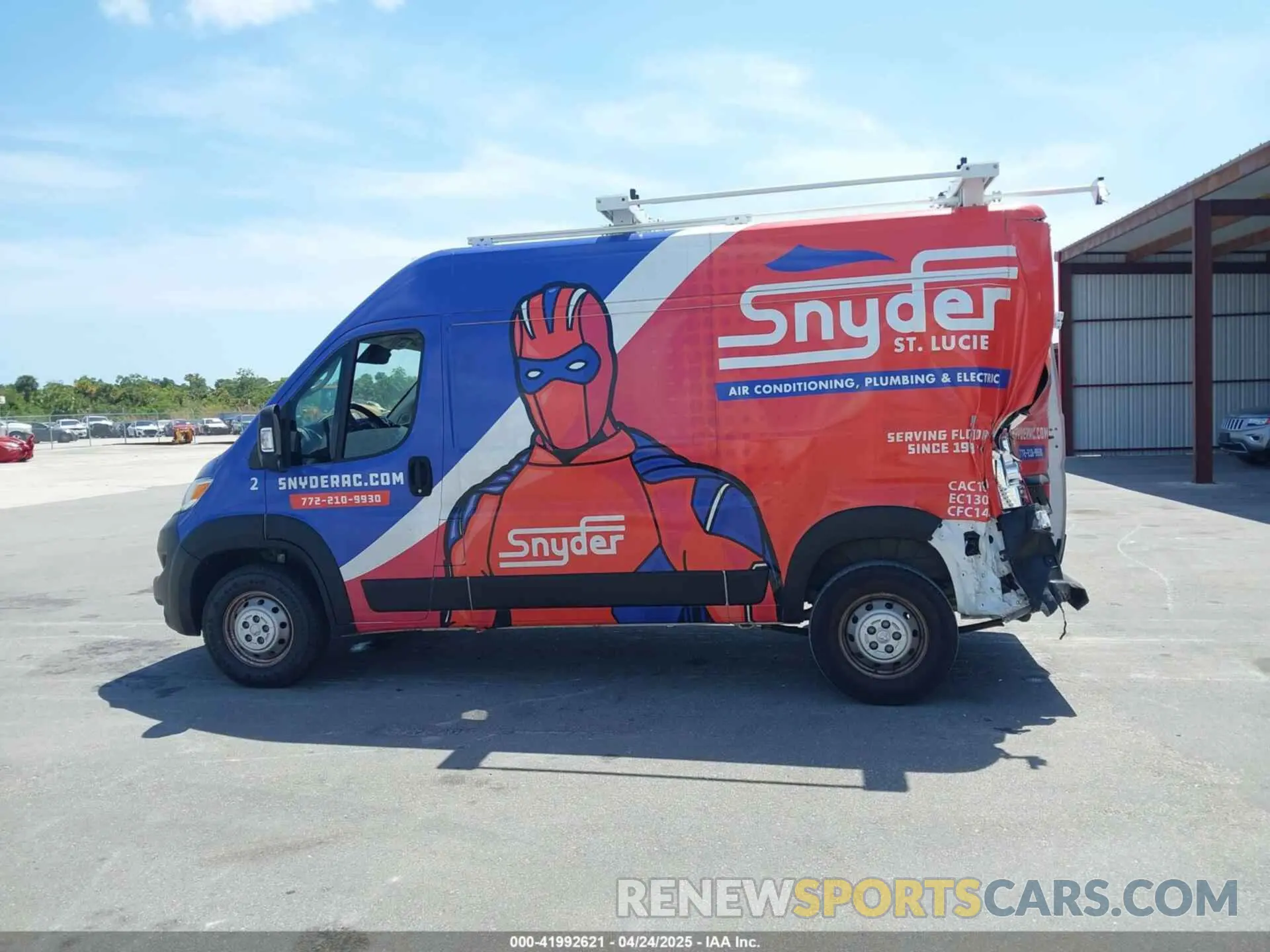 14 Photograph of a damaged car 3C6LRVCG0PE520927 RAM PROMASTER 2500 2023