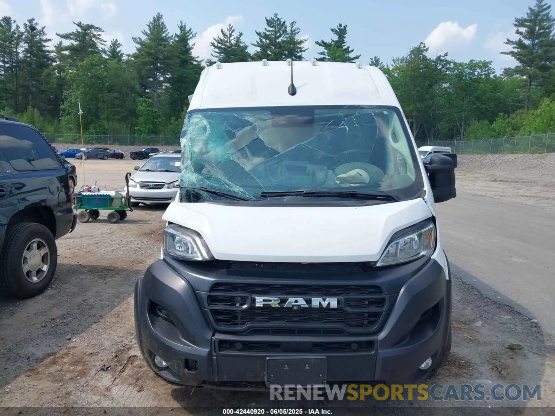 11 Photograph of a damaged car 3C6LRVCG9PE552016 RAM PROMASTER 2500 2023
