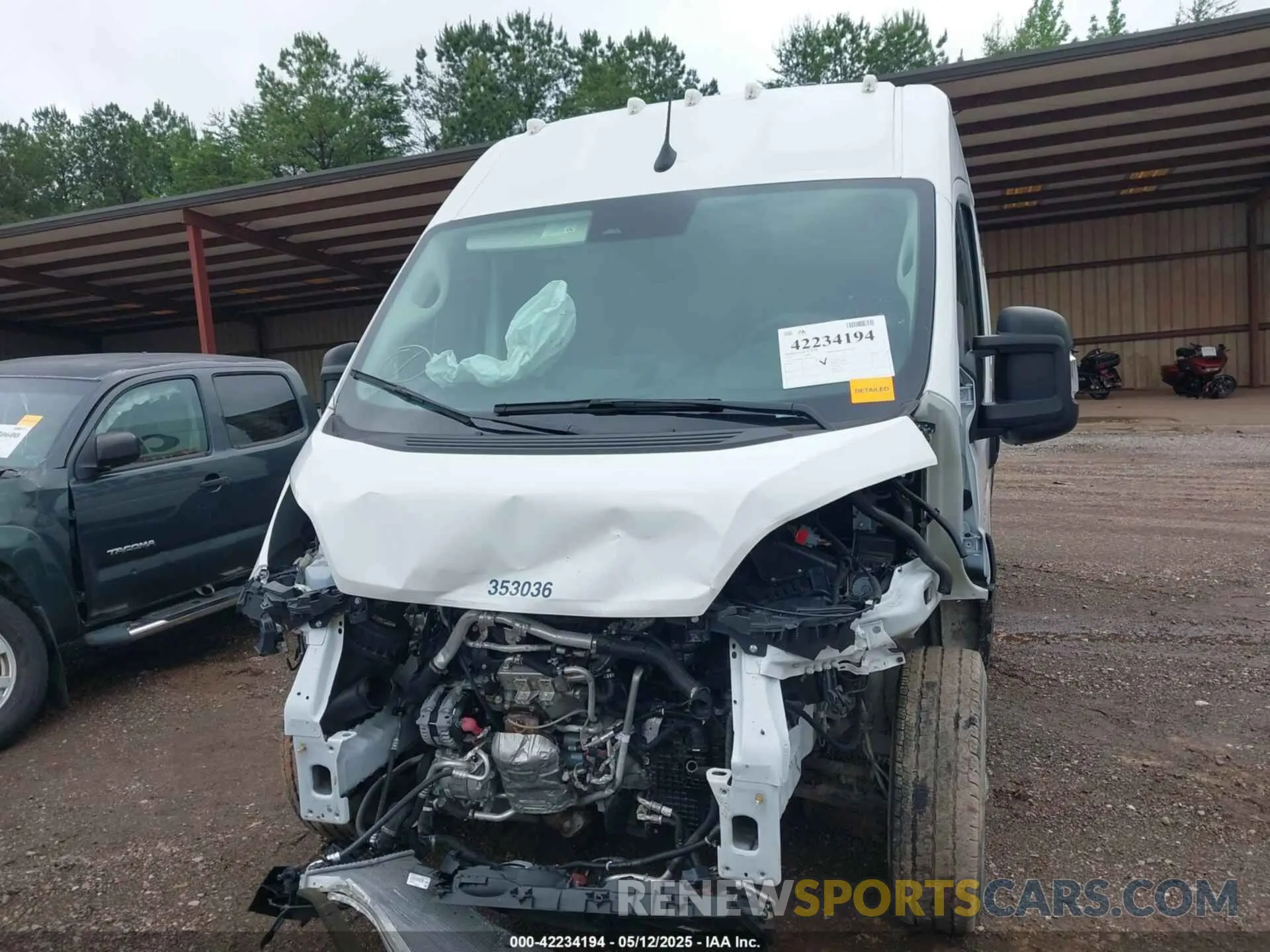 12 Photograph of a damaged car 3C6LRVDG1PE564241 RAM PROMASTER 2500 2023