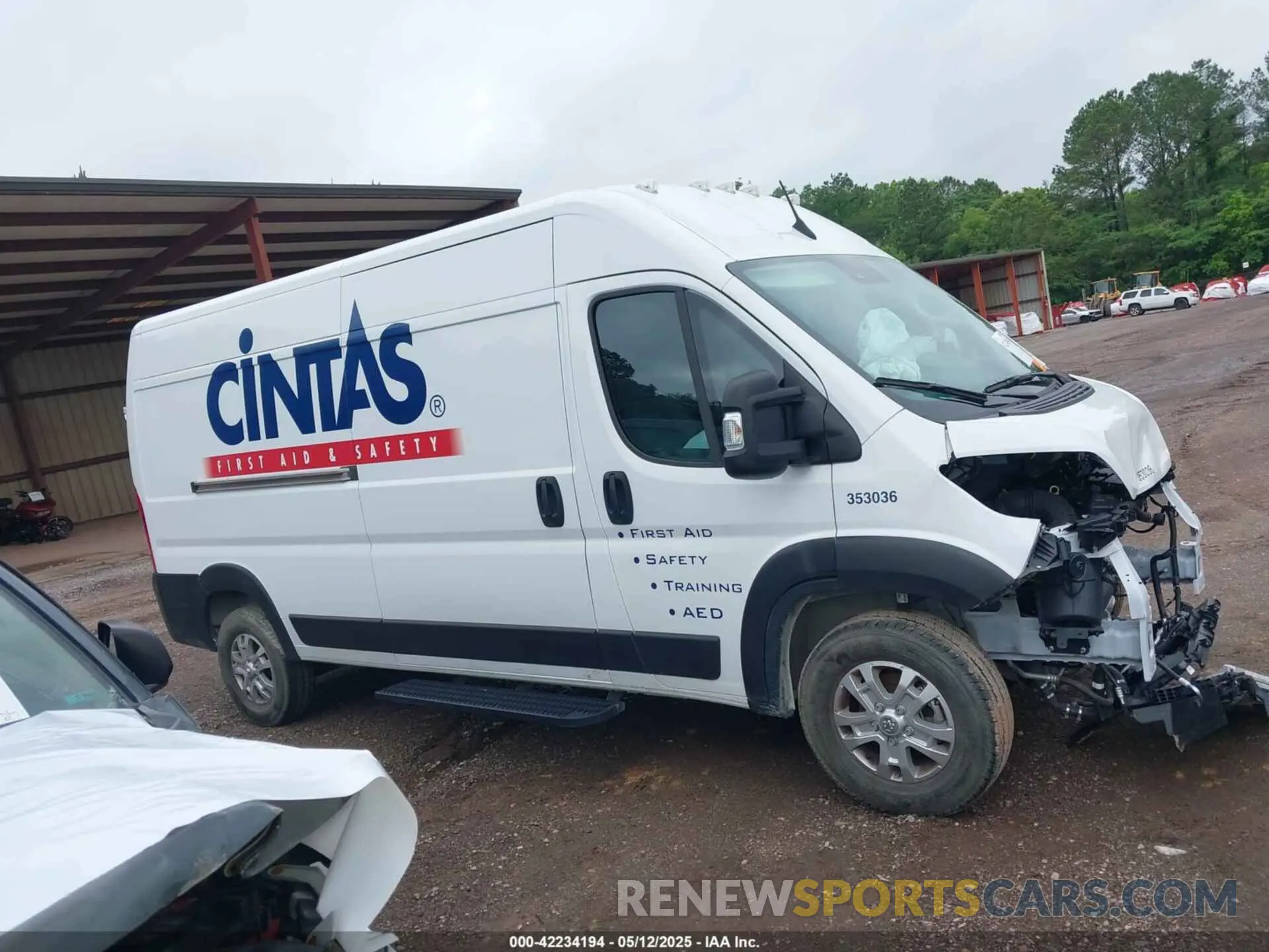 13 Photograph of a damaged car 3C6LRVDG1PE564241 RAM PROMASTER 2500 2023