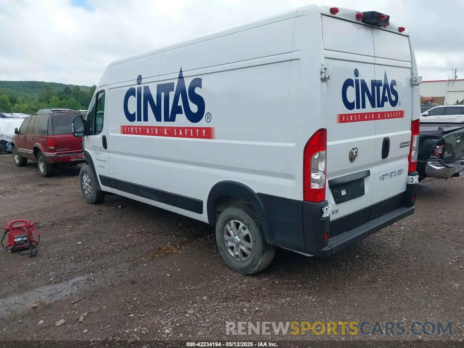 3 Photograph of a damaged car 3C6LRVDG1PE564241 RAM PROMASTER 2500 2023