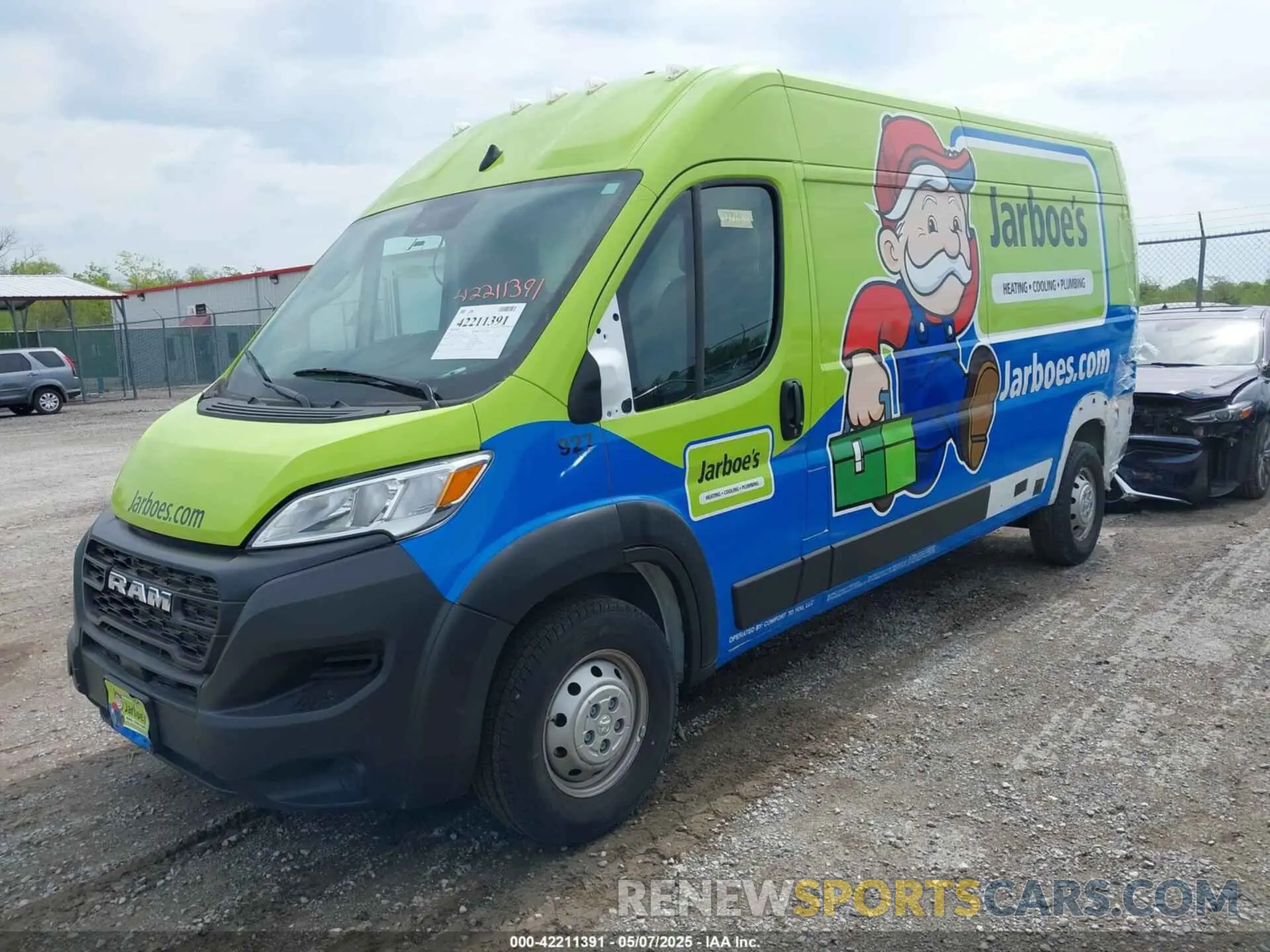 2 Photograph of a damaged car 3C6LRVDG1PE571643 RAM PROMASTER 2500 2023