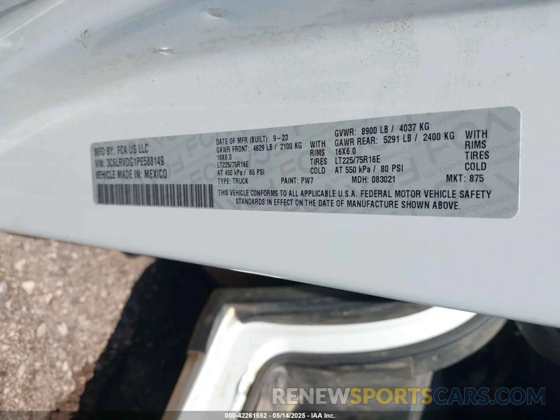 9 Photograph of a damaged car 3C6LRVDG1PE588149 RAM PROMASTER 2500 2023