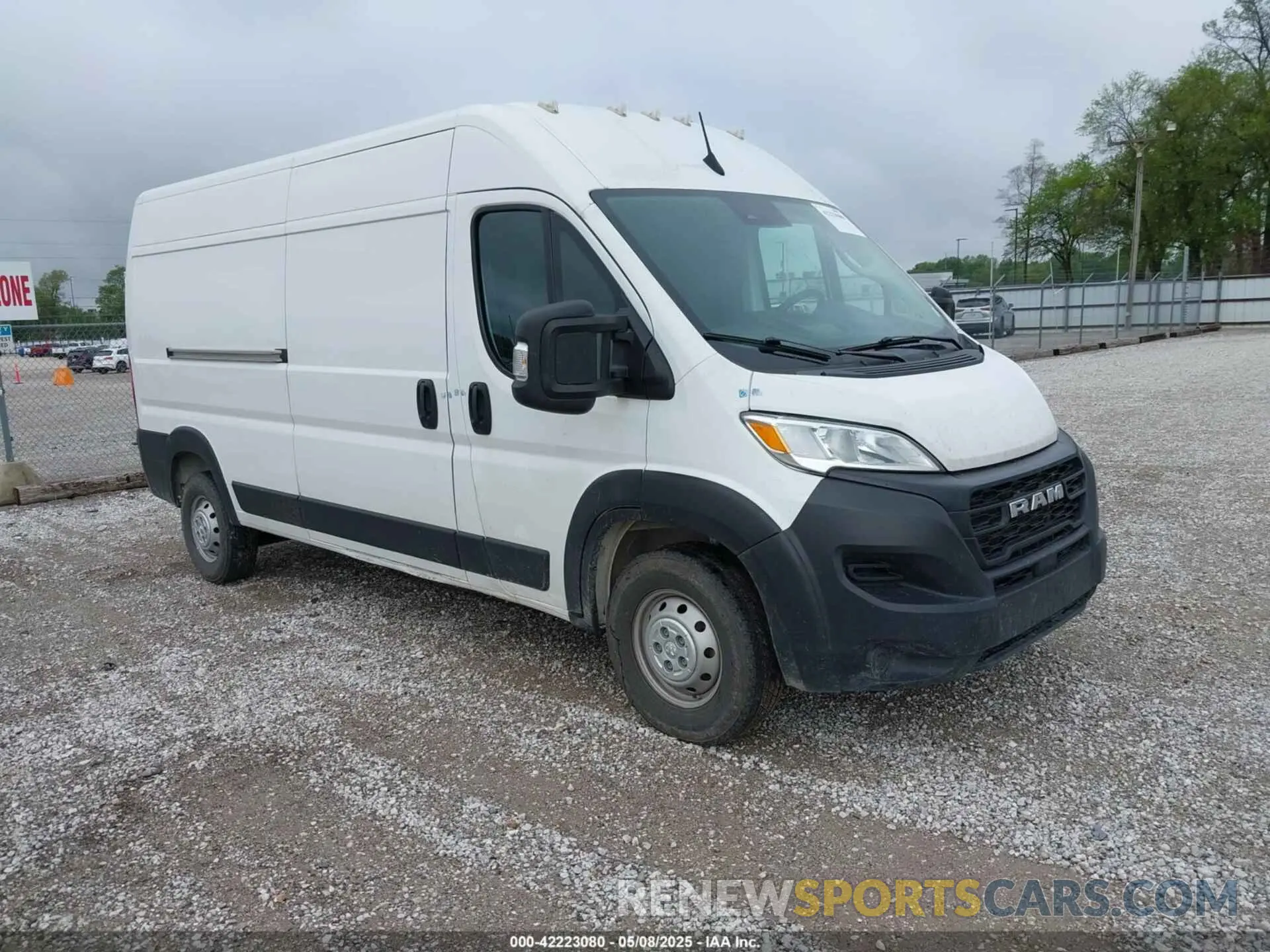 1 Photograph of a damaged car 3C6LRVDG3PE571823 RAM PROMASTER 2500 2023