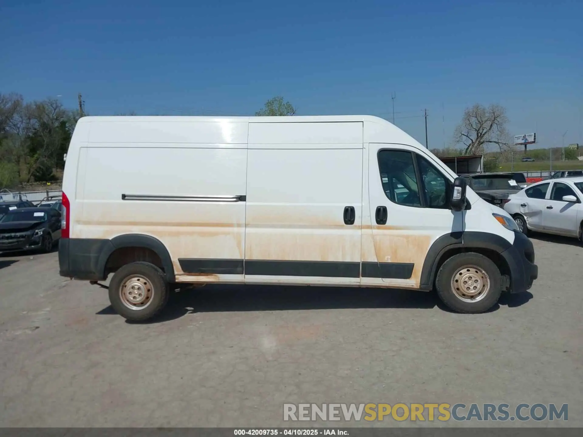 13 Photograph of a damaged car 3C6LRVDG3PE582496 RAM PROMASTER 2500 2023