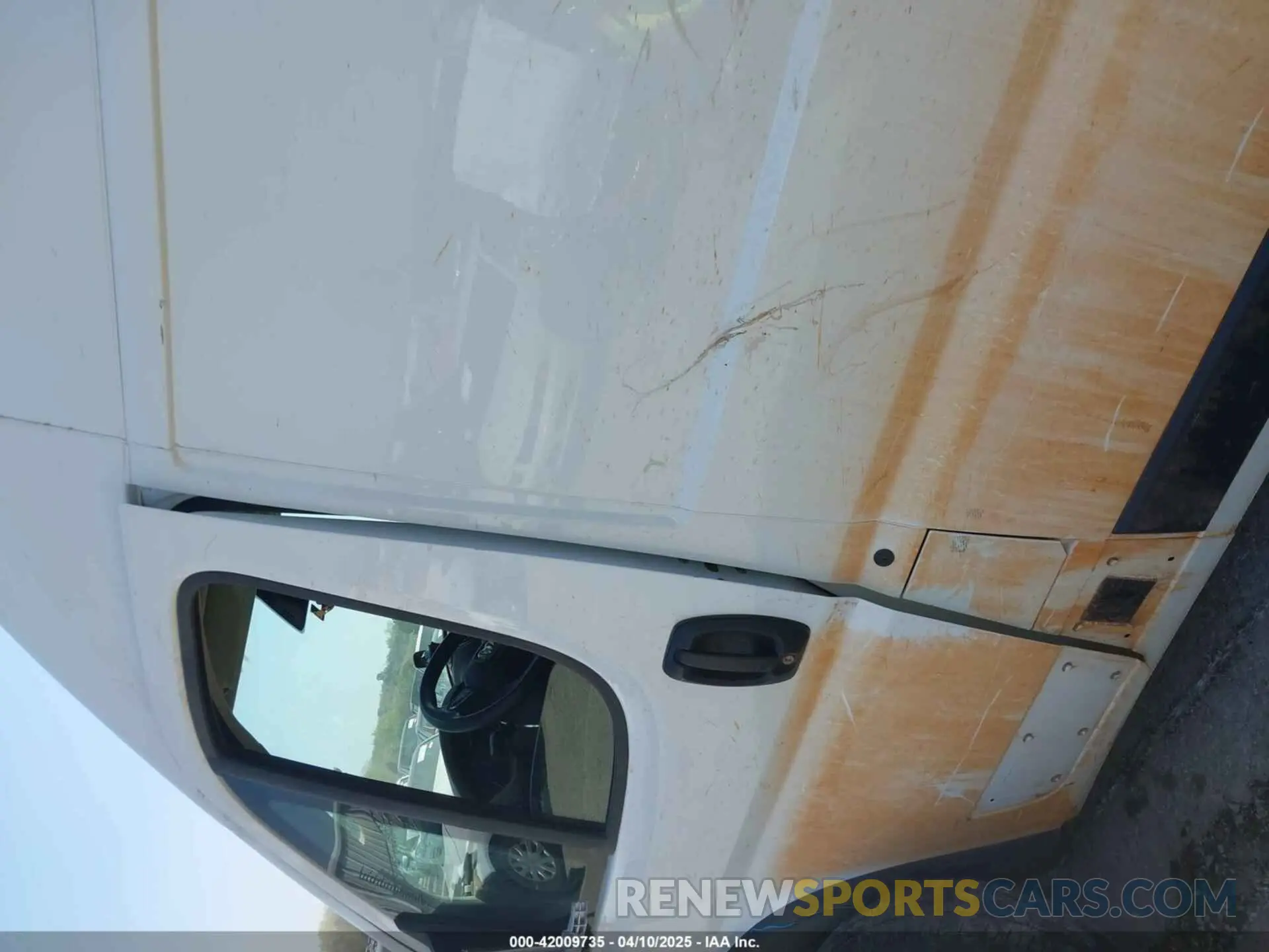 18 Photograph of a damaged car 3C6LRVDG3PE582496 RAM PROMASTER 2500 2023