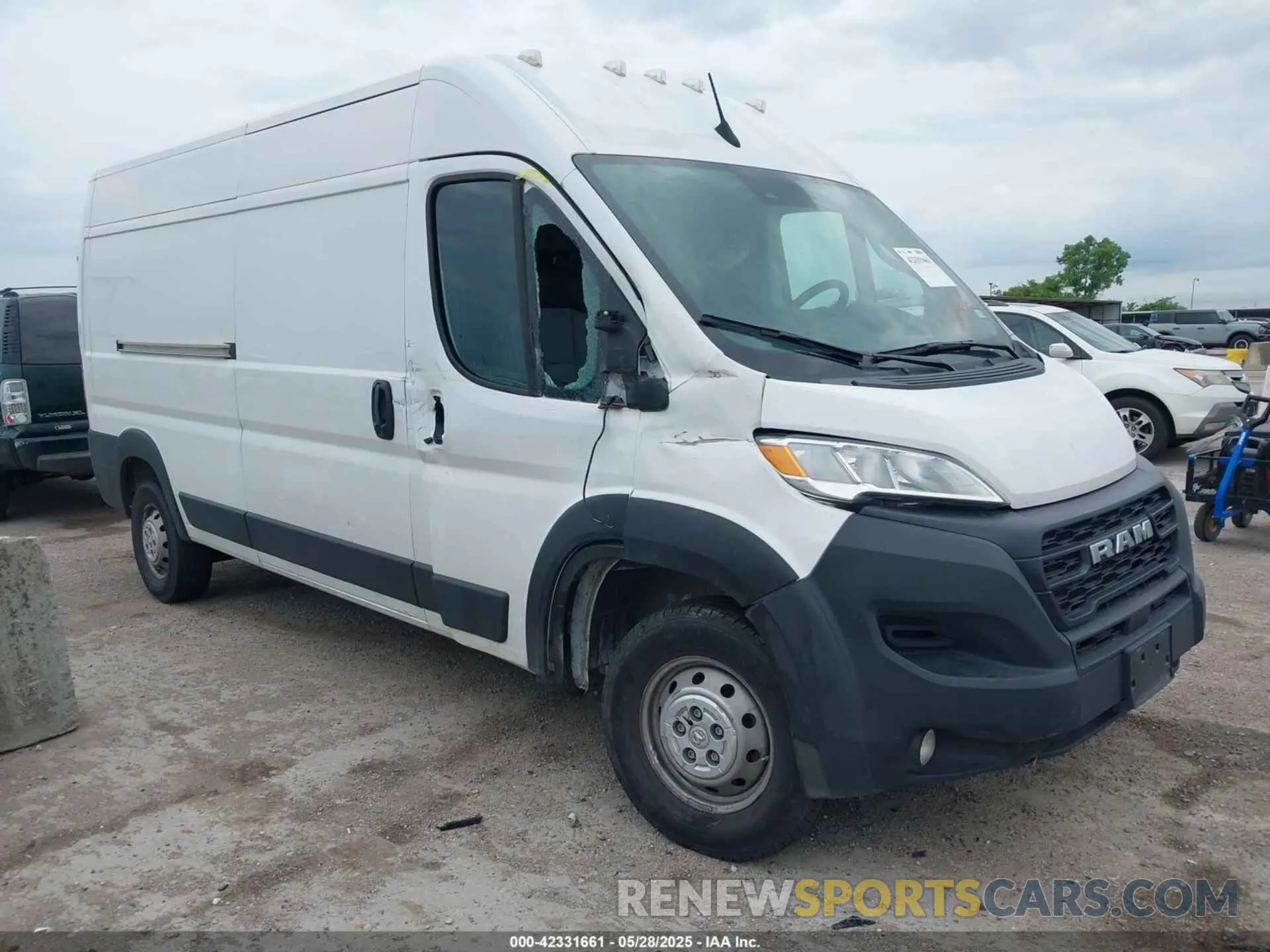 1 Photograph of a damaged car 3C6LRVDG3PE603945 RAM PROMASTER 2500 2023
