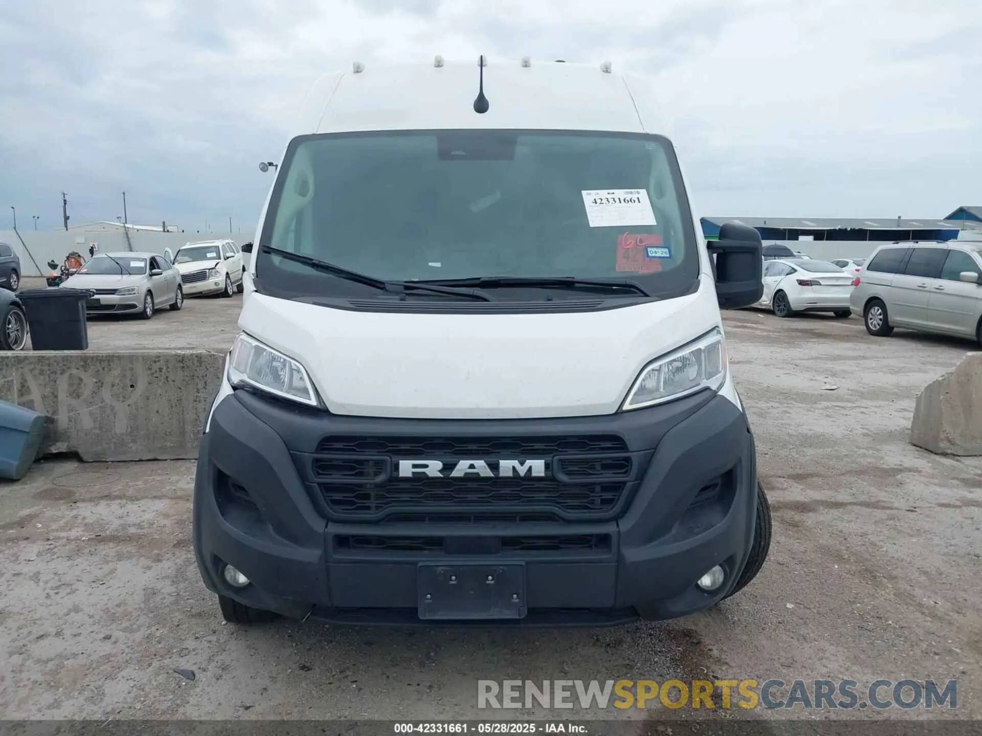 12 Photograph of a damaged car 3C6LRVDG3PE603945 RAM PROMASTER 2500 2023