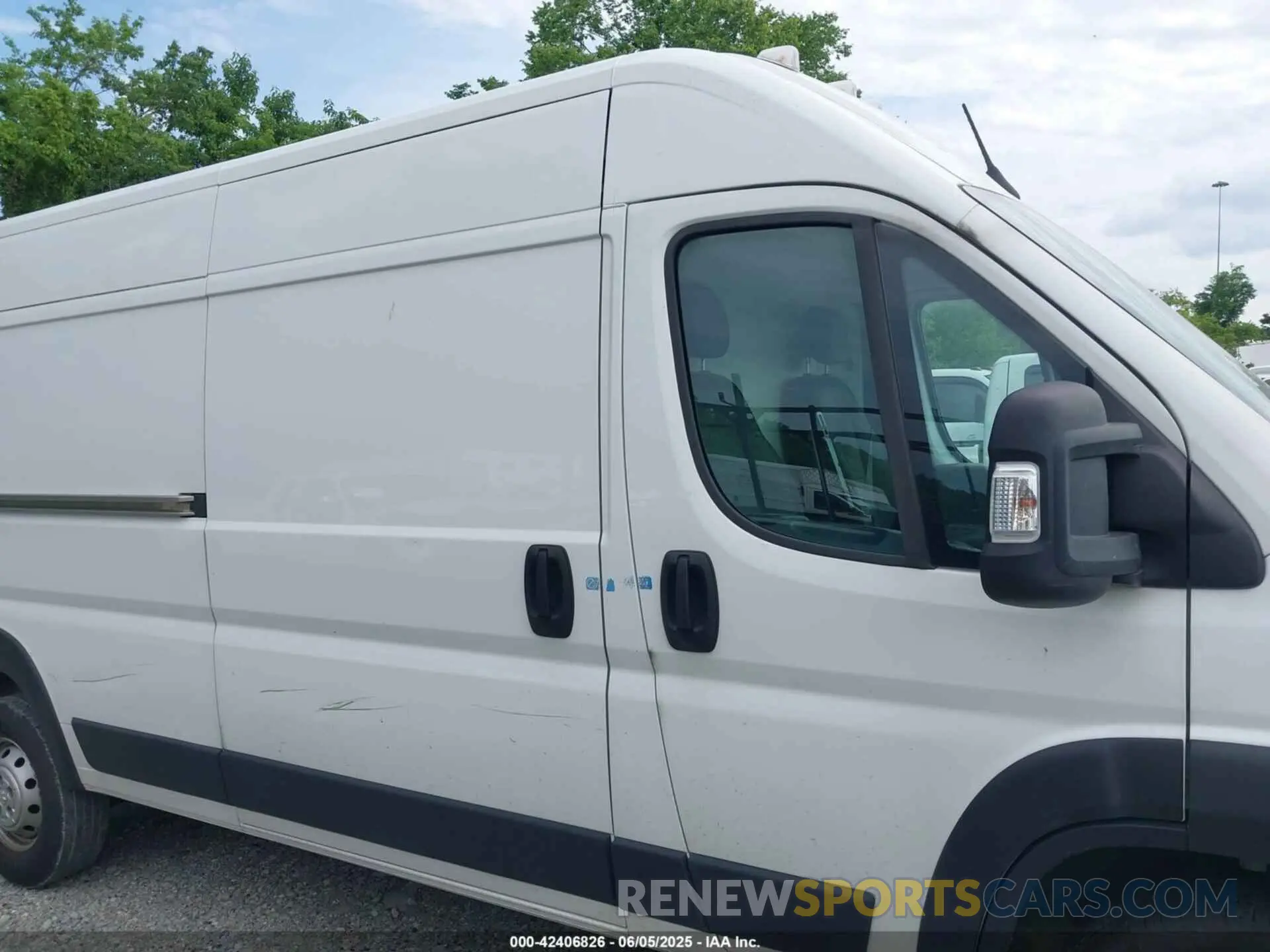 13 Photograph of a damaged car 3C6LRVDG4PE541519 RAM PROMASTER 2500 2023