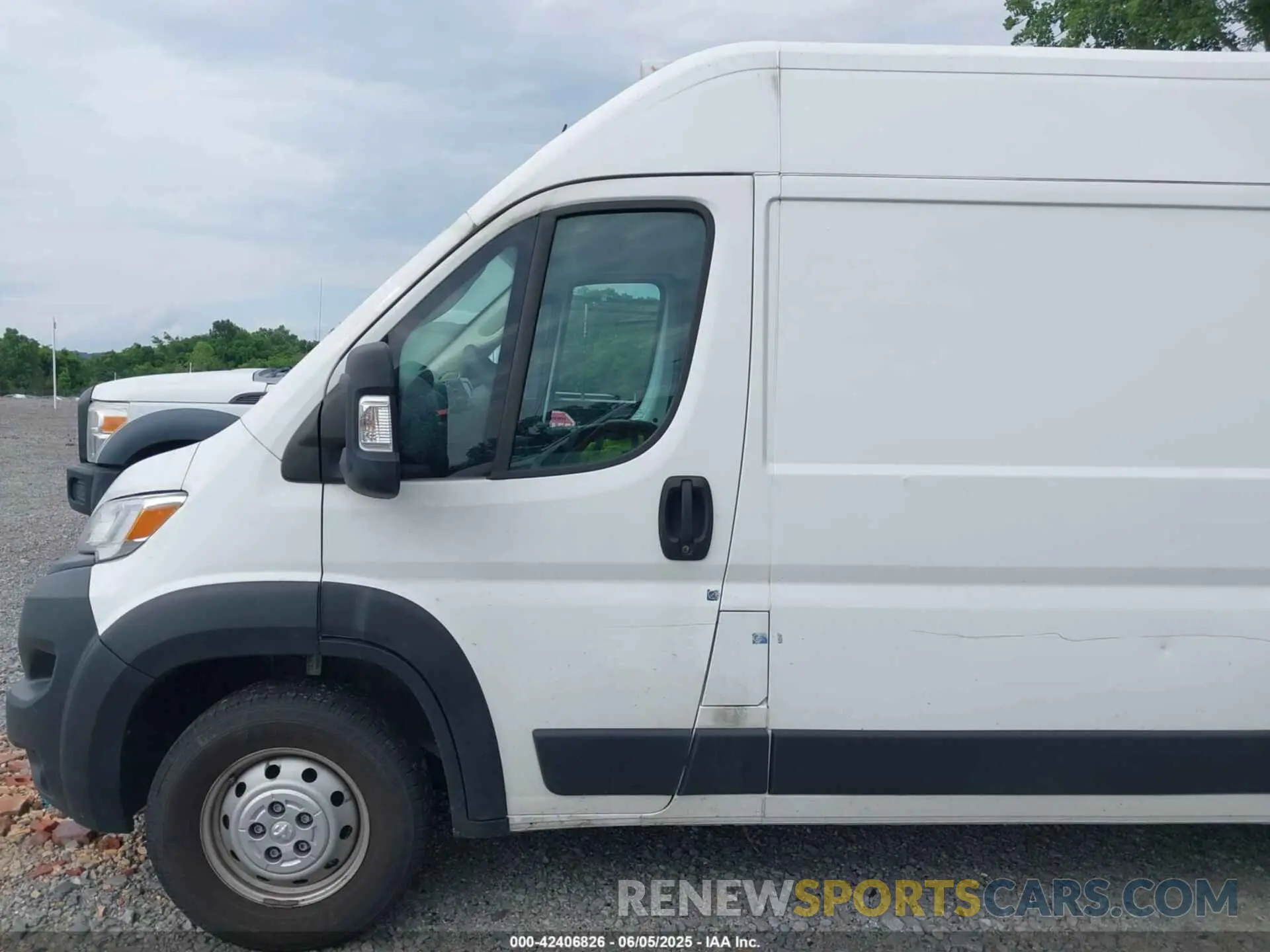 14 Photograph of a damaged car 3C6LRVDG4PE541519 RAM PROMASTER 2500 2023