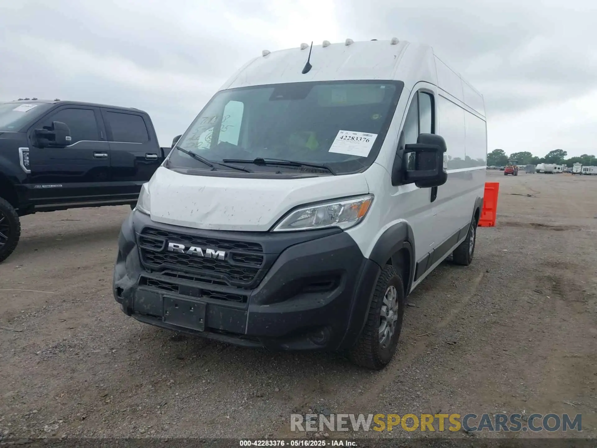 2 Photograph of a damaged car 3C6LRVDG5PE518816 RAM PROMASTER 2500 2023