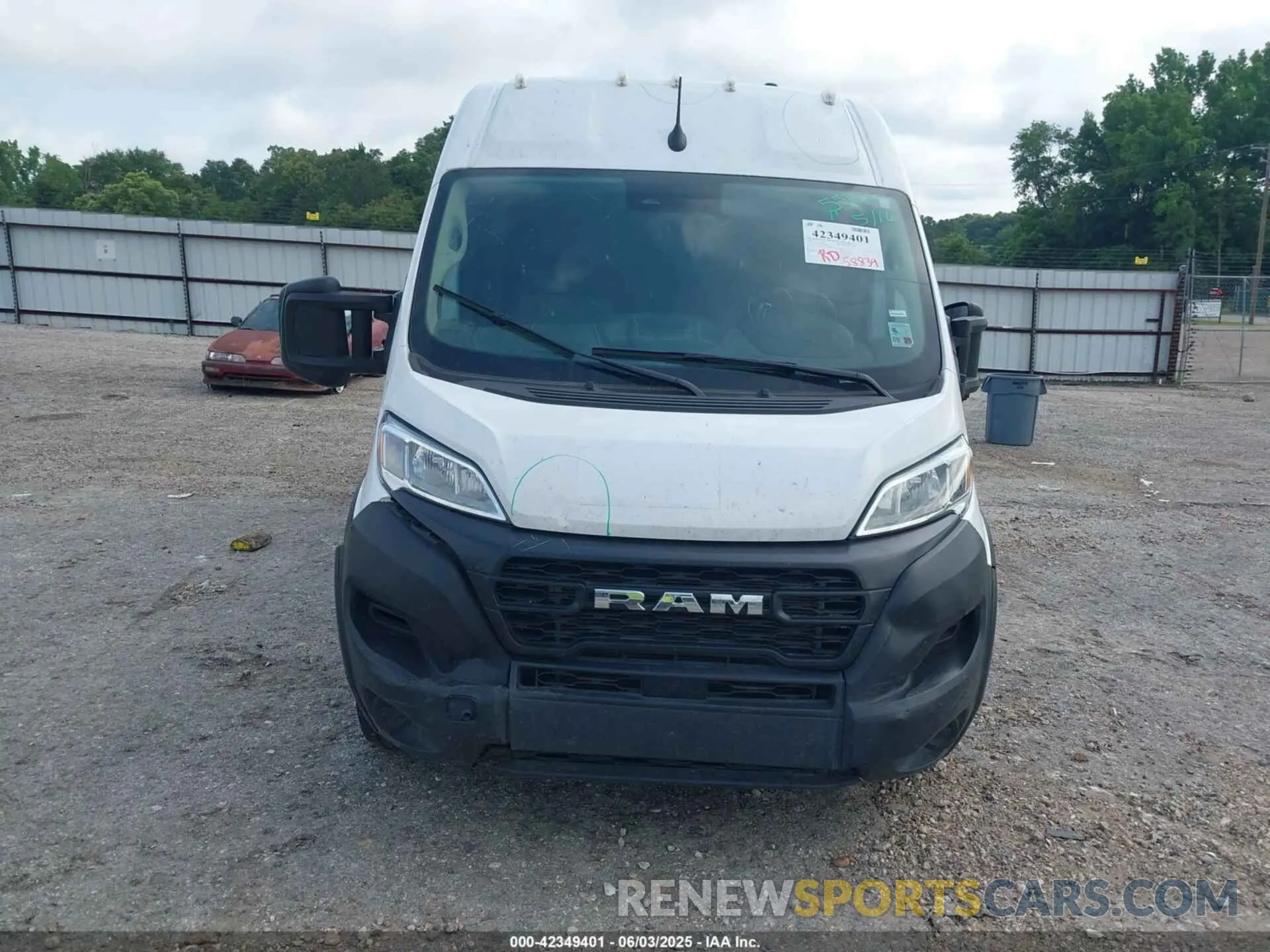 13 Photograph of a damaged car 3C6LRVDG5PE585562 RAM PROMASTER 2500 2023