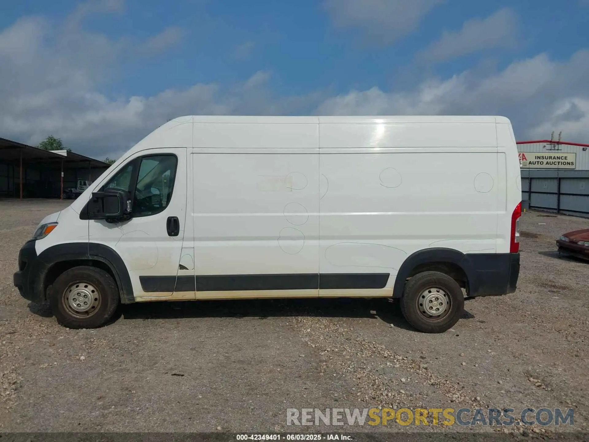 15 Photograph of a damaged car 3C6LRVDG5PE585562 RAM PROMASTER 2500 2023