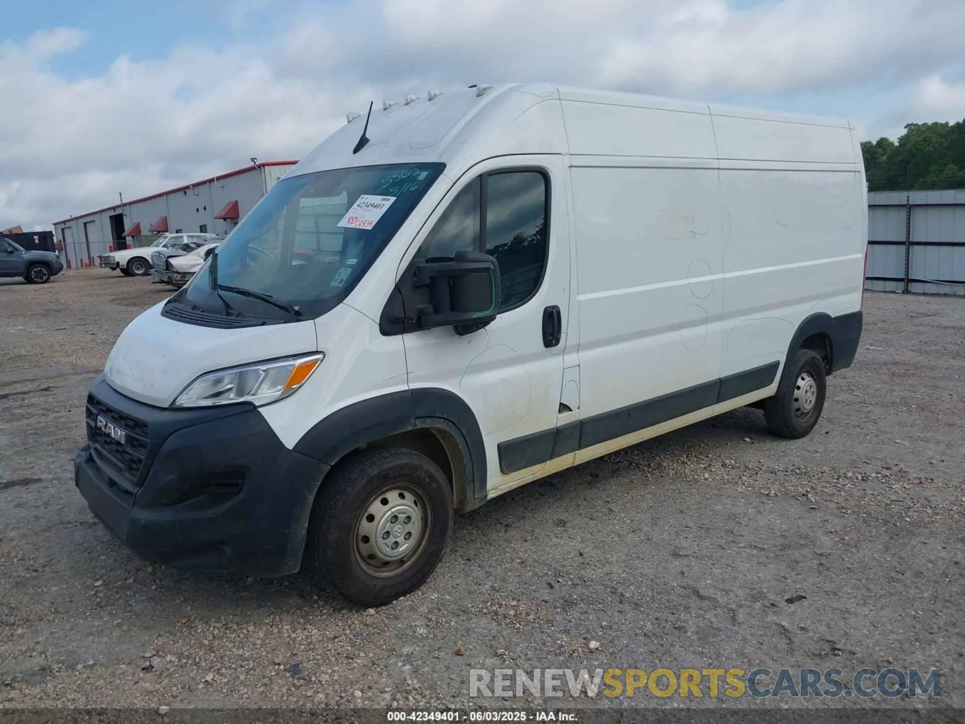 2 Photograph of a damaged car 3C6LRVDG5PE585562 RAM PROMASTER 2500 2023