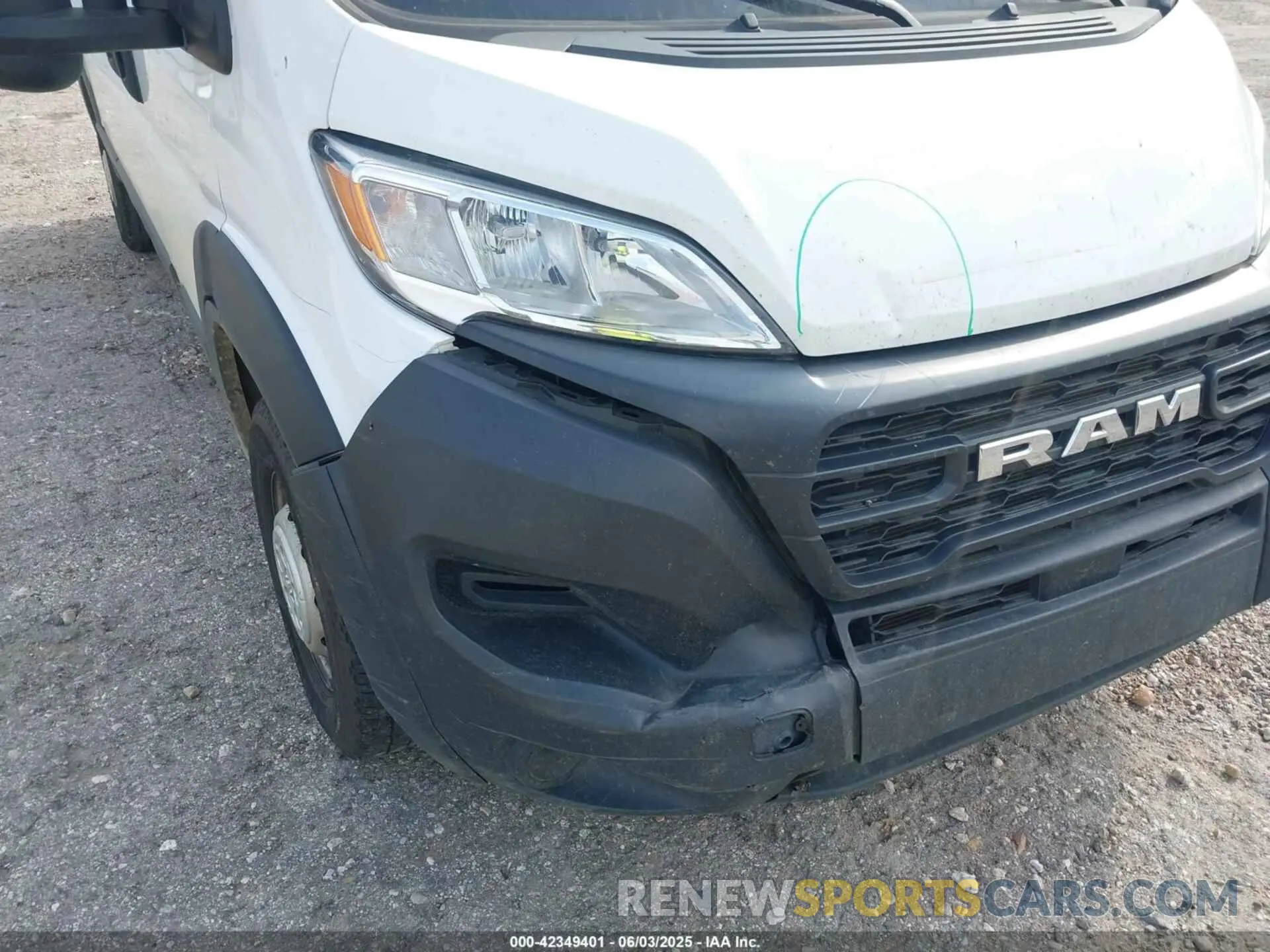 6 Photograph of a damaged car 3C6LRVDG5PE585562 RAM PROMASTER 2500 2023