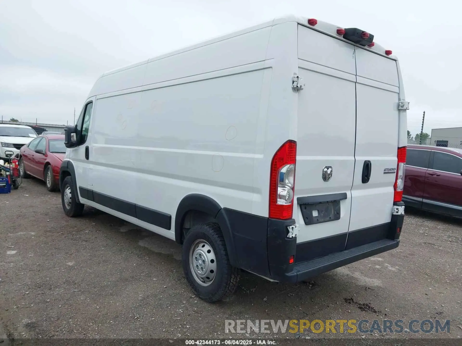 3 Photograph of a damaged car 3C6LRVDG8PE563796 RAM PROMASTER 2500 2023