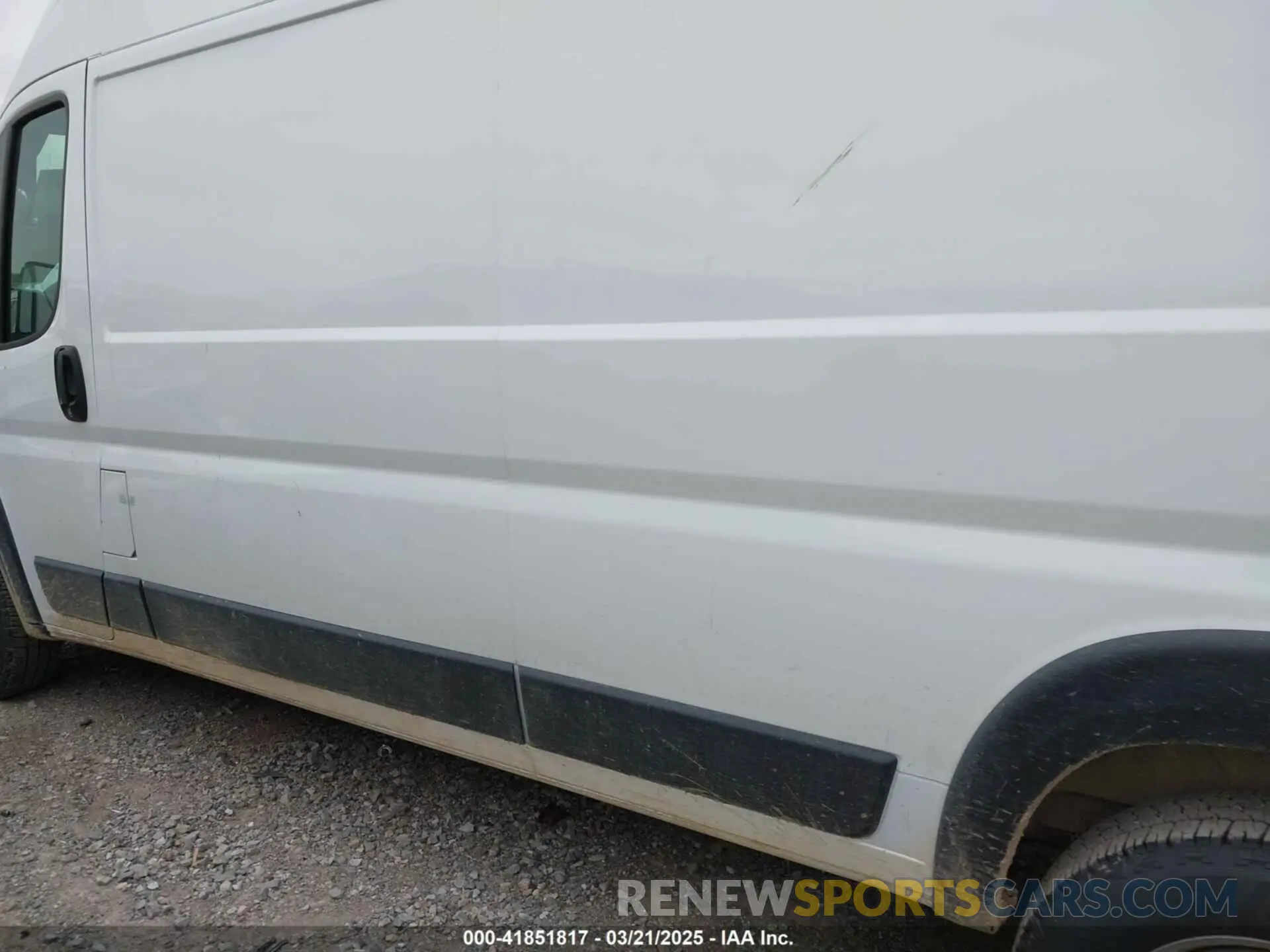 14 Photograph of a damaged car 3C6LRVDG8PE577813 RAM PROMASTER 2500 2023