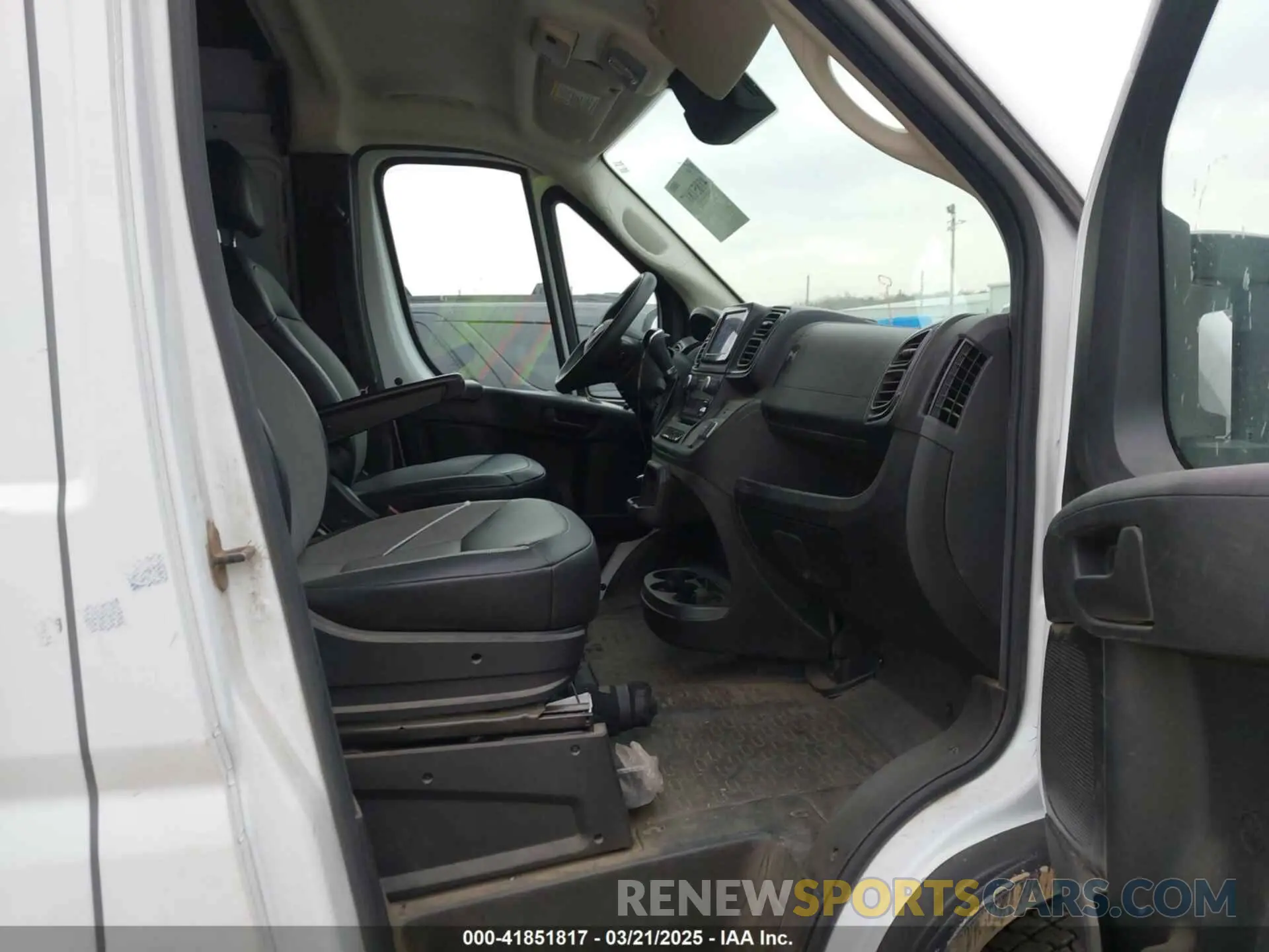 5 Photograph of a damaged car 3C6LRVDG8PE577813 RAM PROMASTER 2500 2023