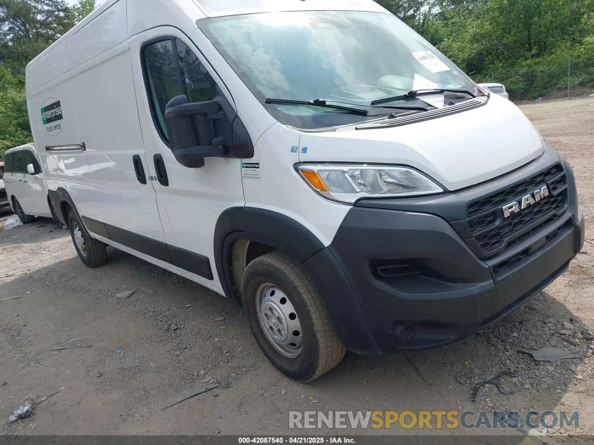 1 Photograph of a damaged car 3C6LRVDG8PE593865 RAM PROMASTER 2500 2023