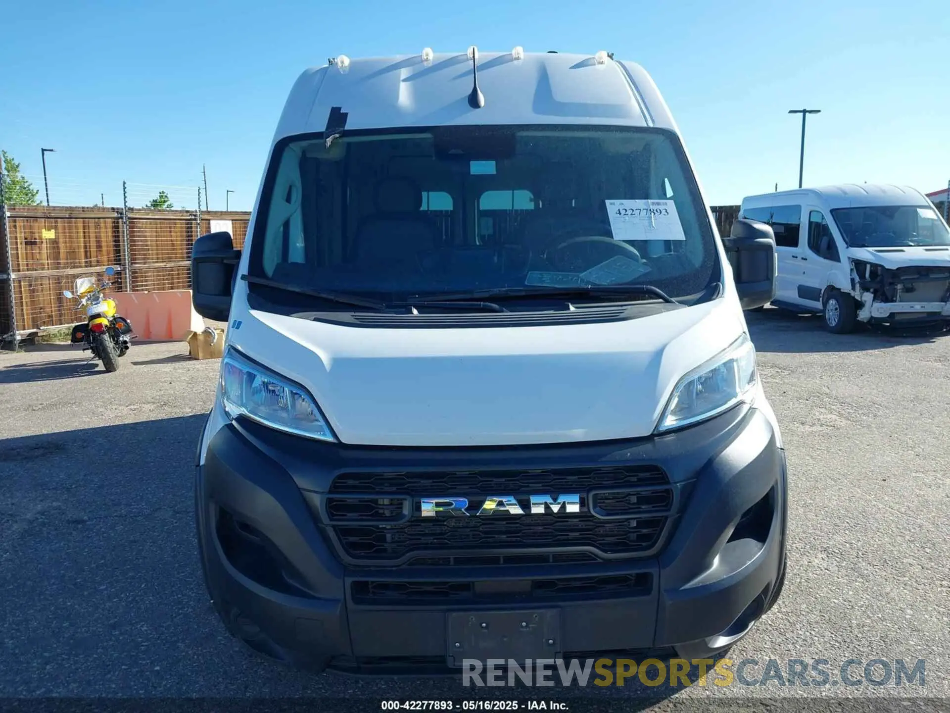 12 Photograph of a damaged car 3C6LRVDG8PE596328 RAM PROMASTER 2500 2023
