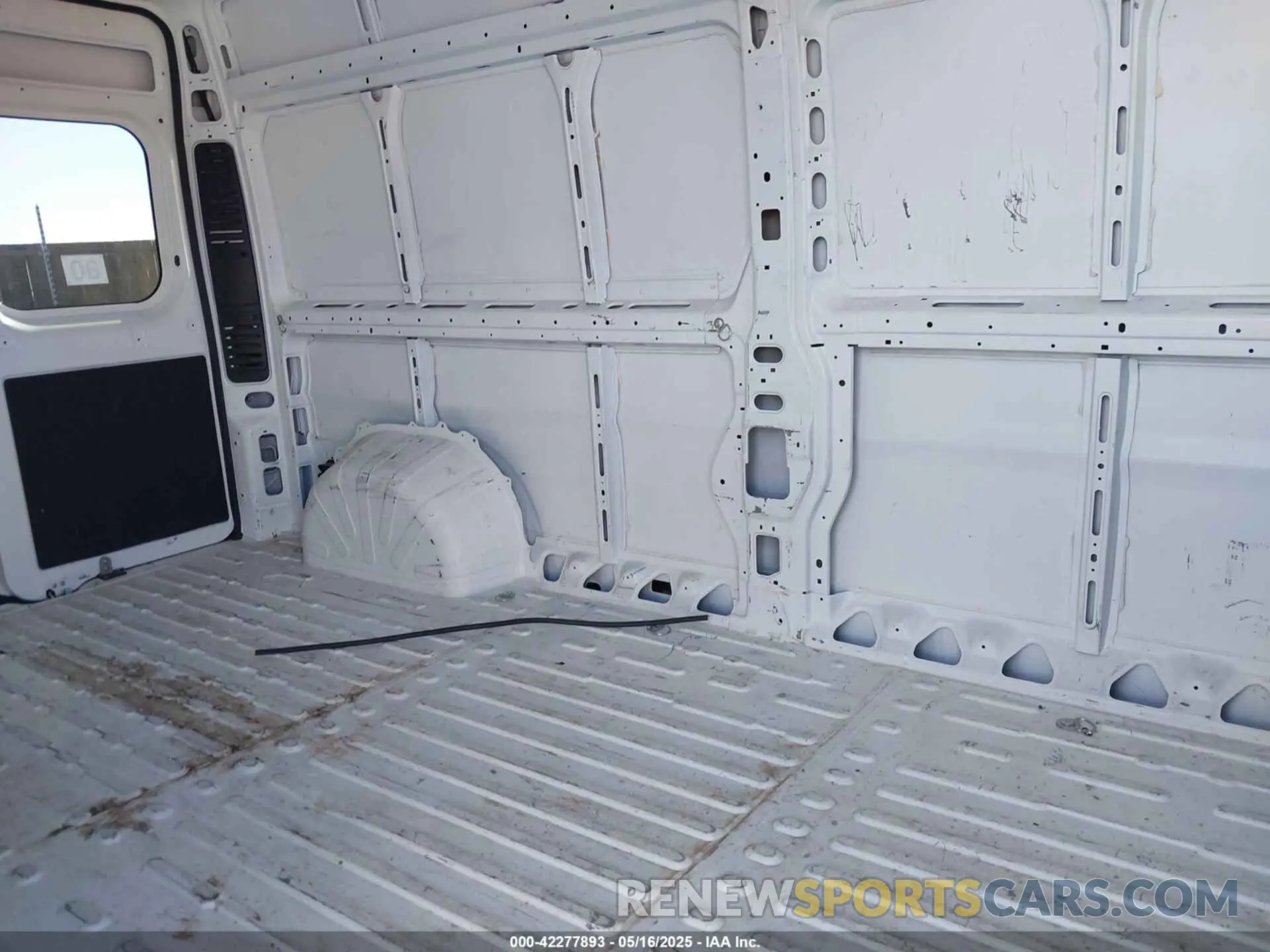 8 Photograph of a damaged car 3C6LRVDG8PE596328 RAM PROMASTER 2500 2023