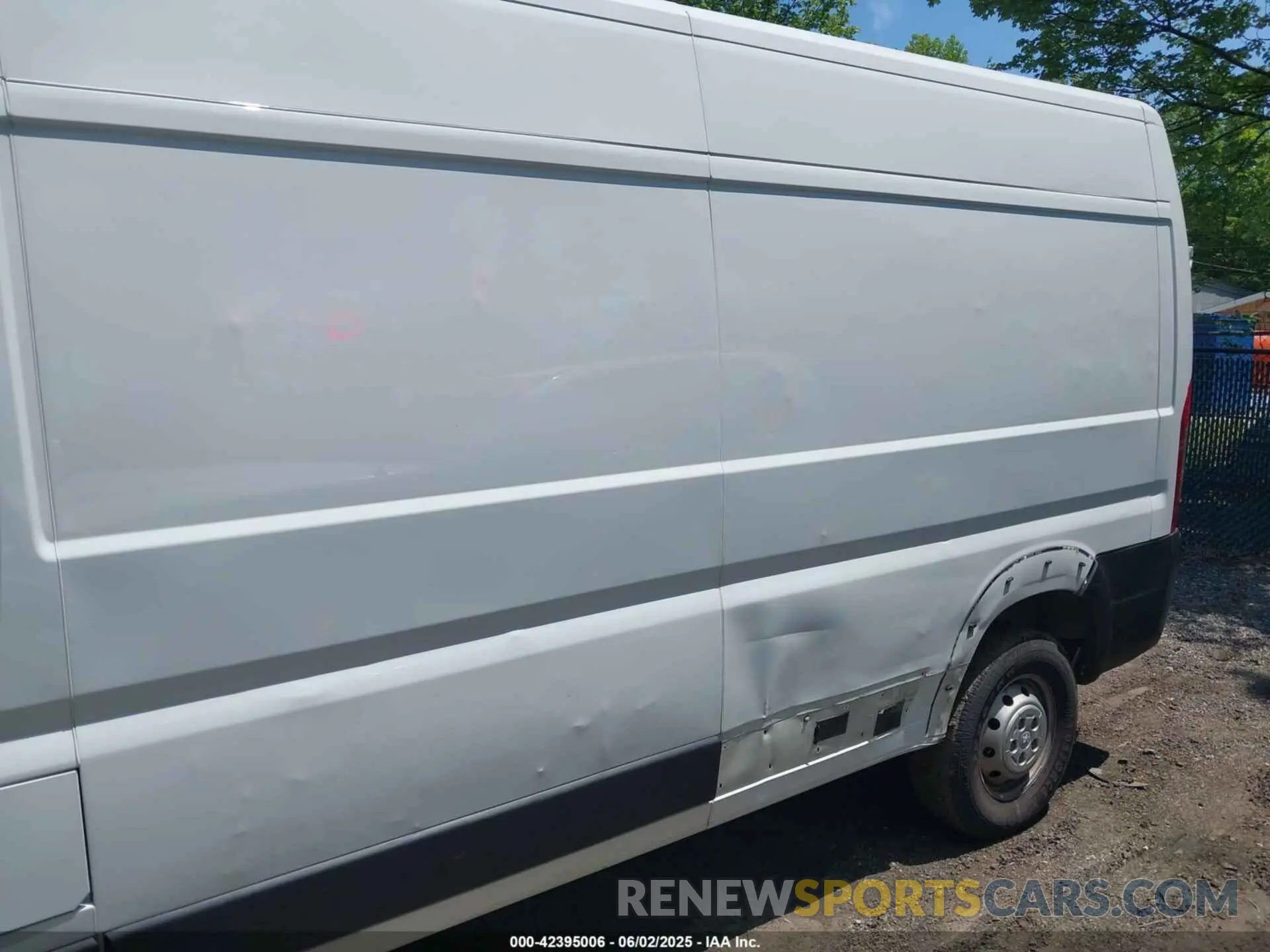 6 Photograph of a damaged car 3C6LRVDG8PE605870 RAM PROMASTER 2500 2023