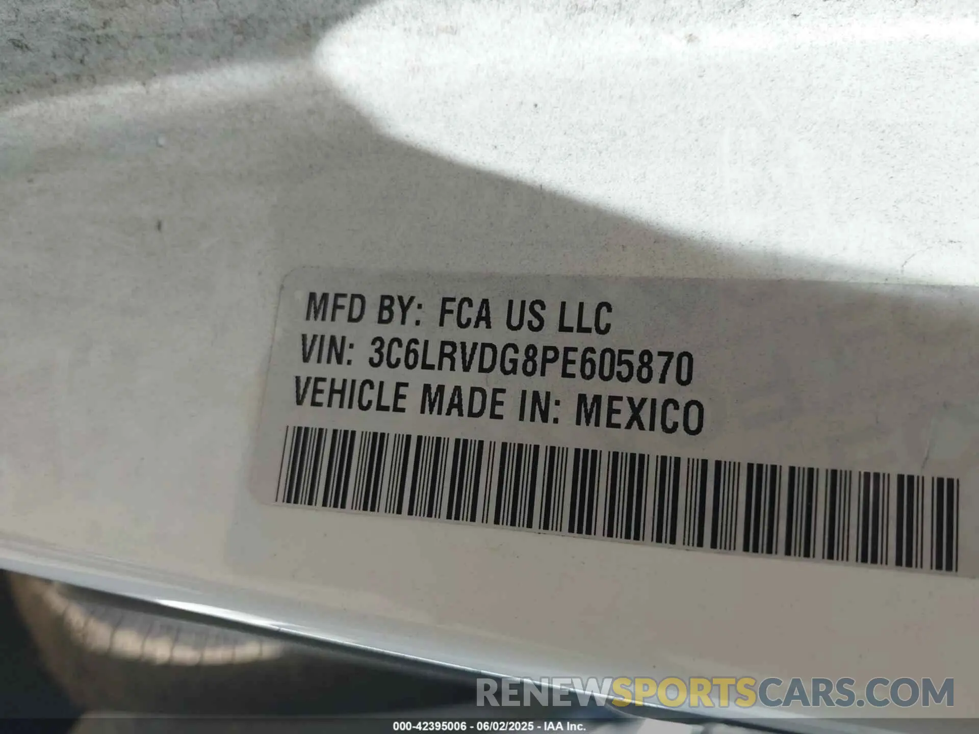 9 Photograph of a damaged car 3C6LRVDG8PE605870 RAM PROMASTER 2500 2023