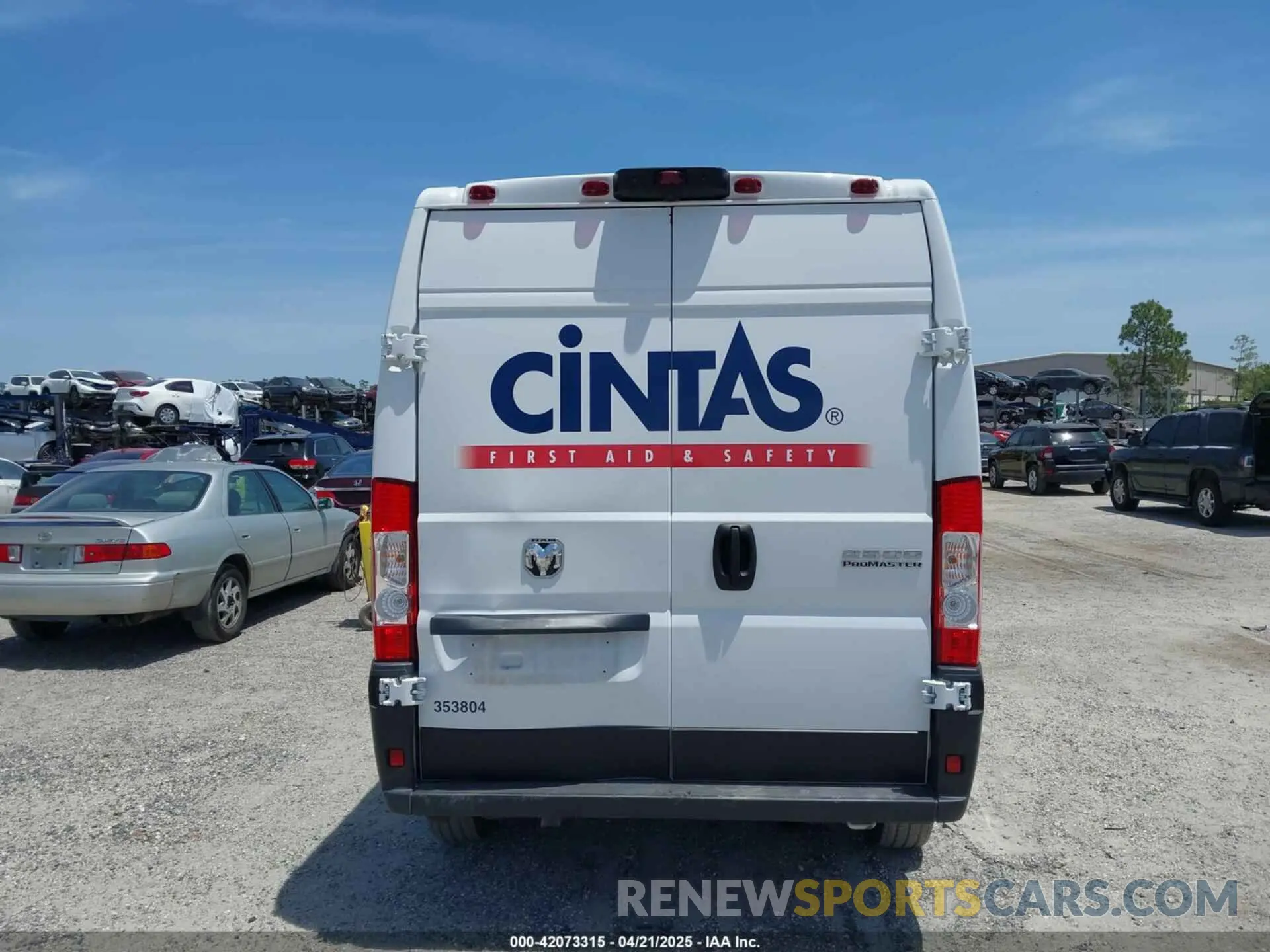 16 Photograph of a damaged car 3C6LRVDG9PE586097 RAM PROMASTER 2500 2023