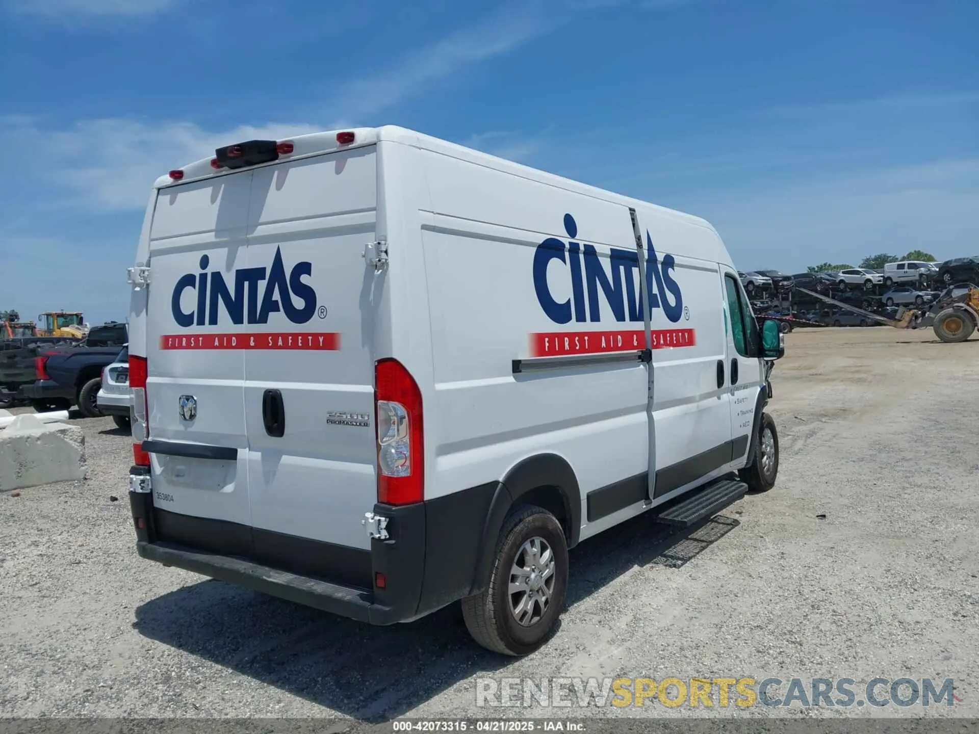 4 Photograph of a damaged car 3C6LRVDG9PE586097 RAM PROMASTER 2500 2023