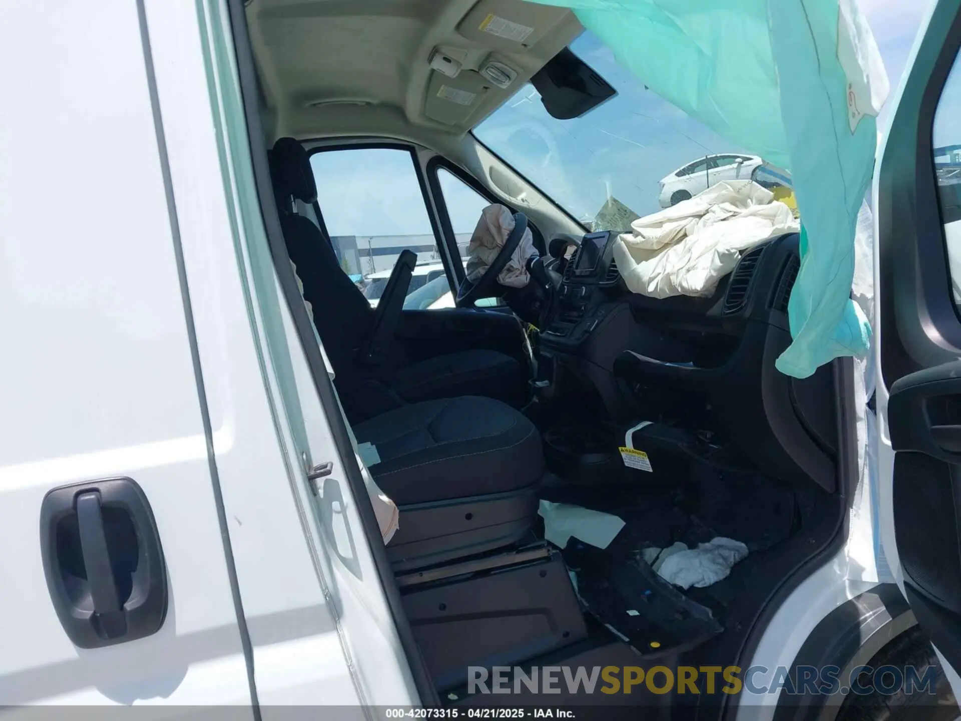 5 Photograph of a damaged car 3C6LRVDG9PE586097 RAM PROMASTER 2500 2023