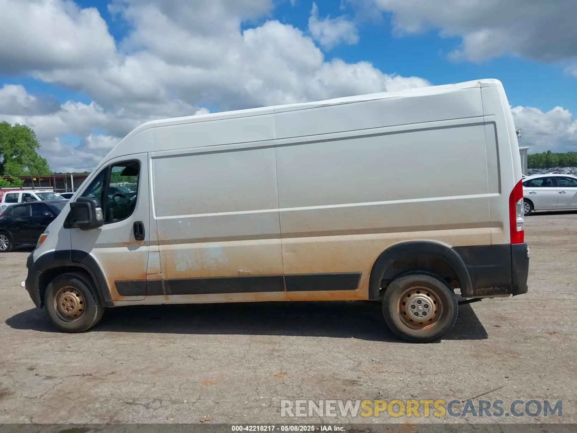 14 Photograph of a damaged car 3C6LRVDGXPE541587 RAM PROMASTER 2500 2023