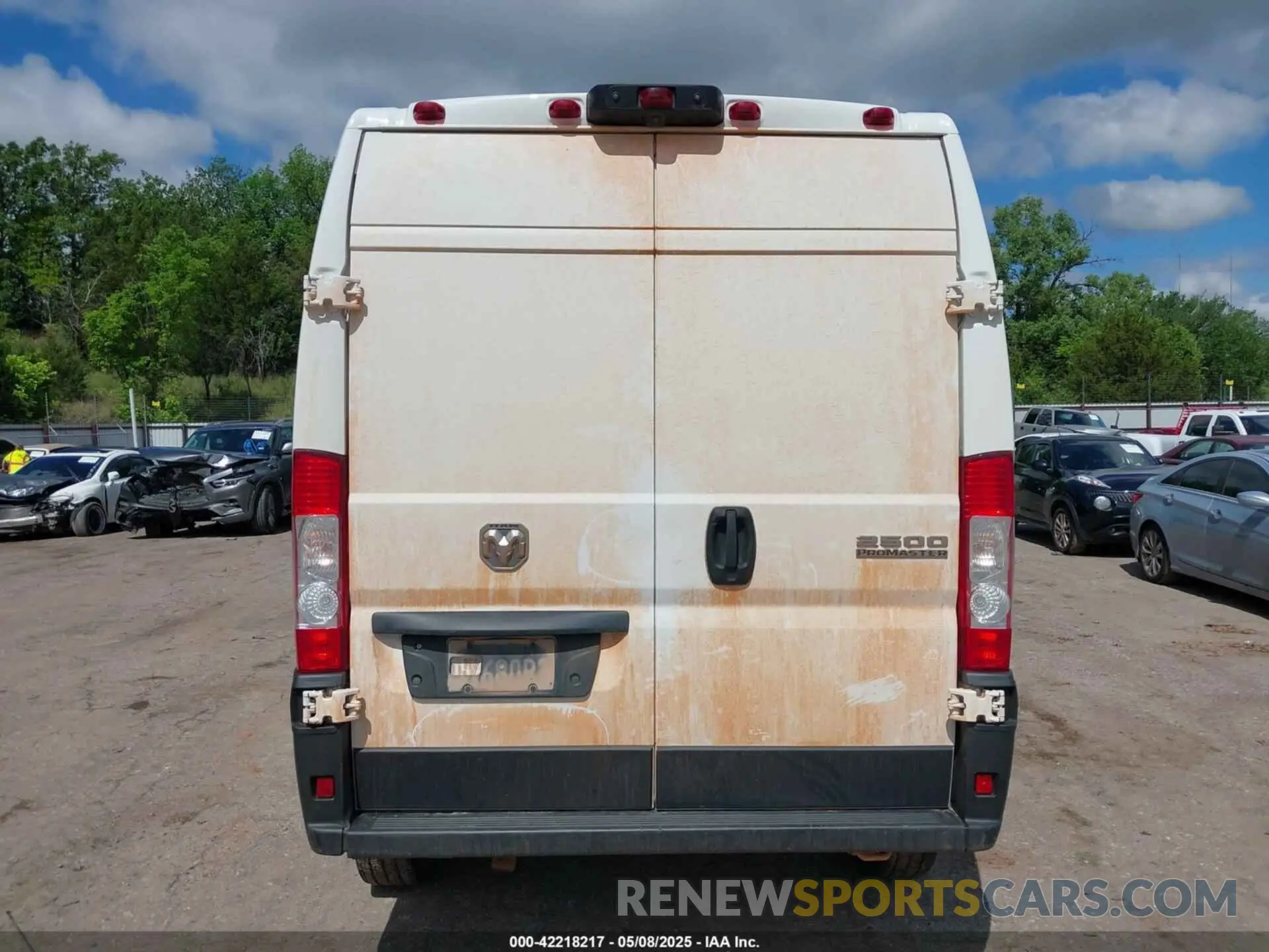 16 Photograph of a damaged car 3C6LRVDGXPE541587 RAM PROMASTER 2500 2023