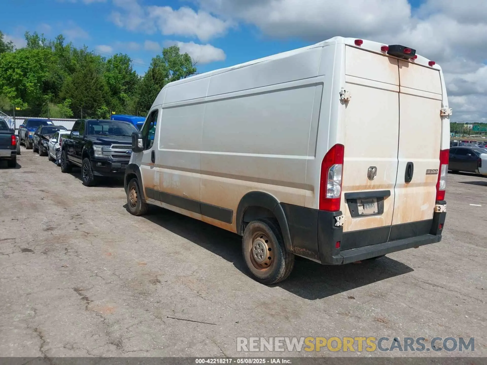 3 Photograph of a damaged car 3C6LRVDGXPE541587 RAM PROMASTER 2500 2023