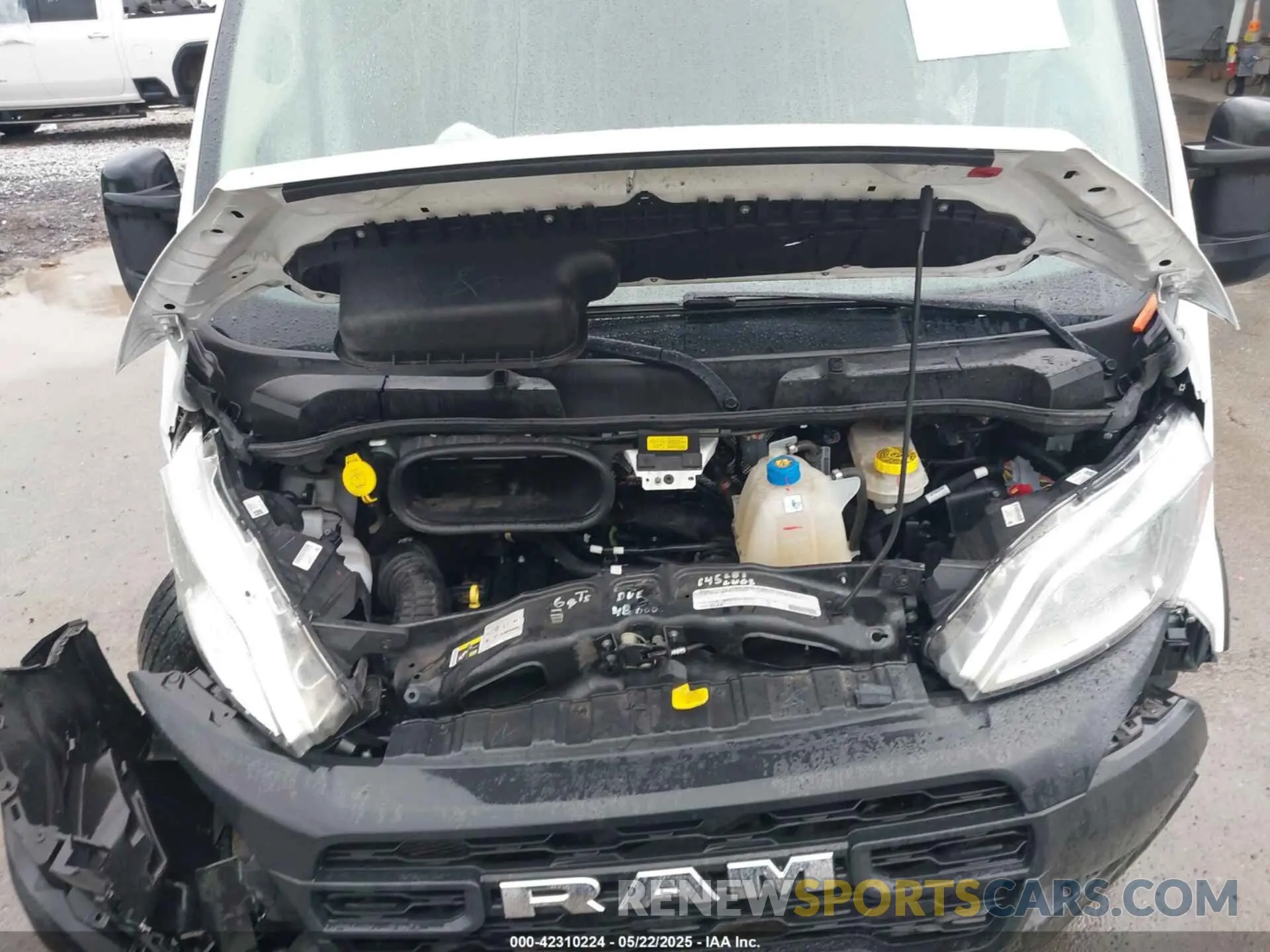 10 Photograph of a damaged car 3C6LRVPG4PE589677 RAM PROMASTER 2500 2023