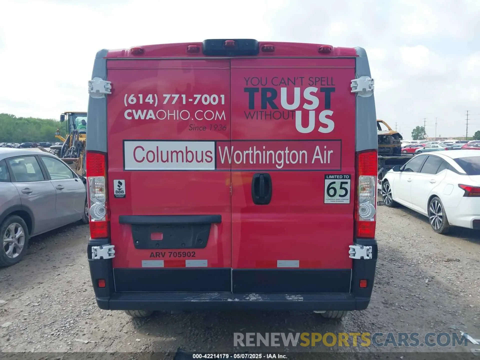 17 Photograph of a damaged car 3C6LRVVG2PE591625 RAM PROMASTER 2500 2023
