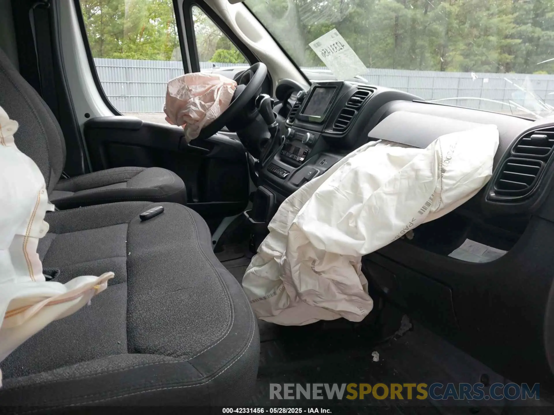 5 Photograph of a damaged car 3C6LRVVG7PE559138 RAM PROMASTER 2500 2023